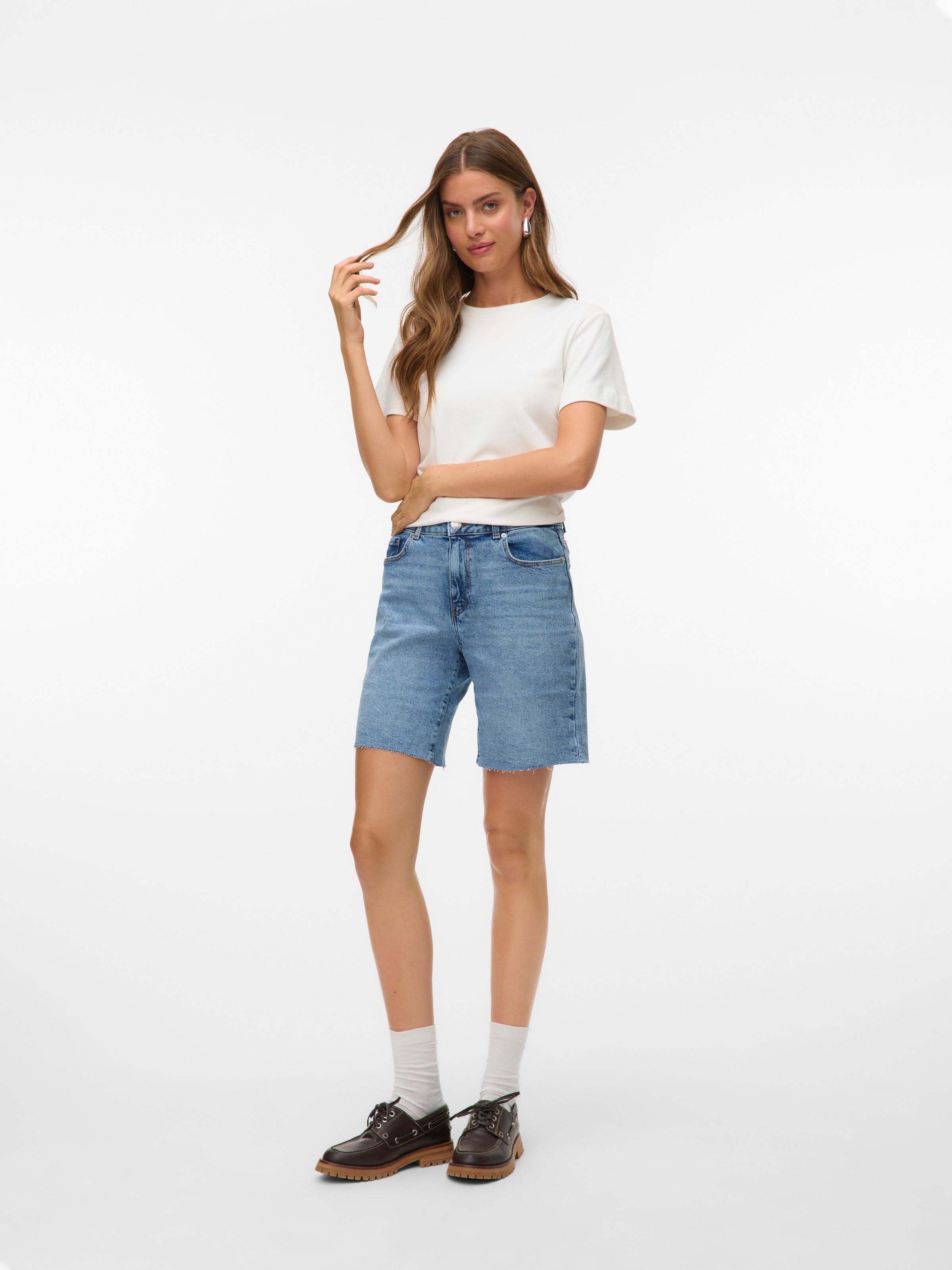 Vero Moda Jeansshorts »VMCLEO HR LONG DNM SHORTS MIX NOOS«