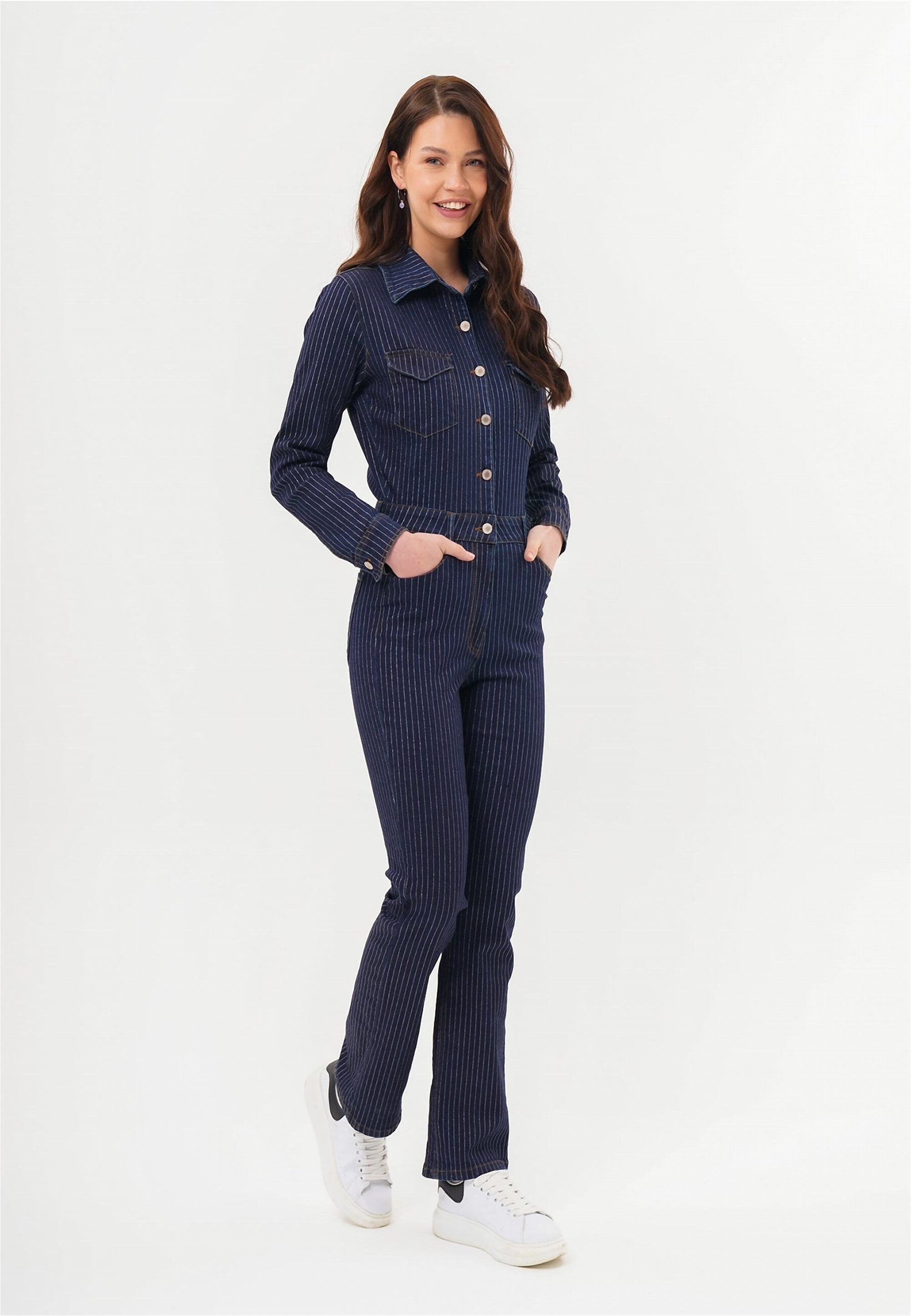 freshlions Jumpsuit »Danika«, im angesagten Jeans-Stil