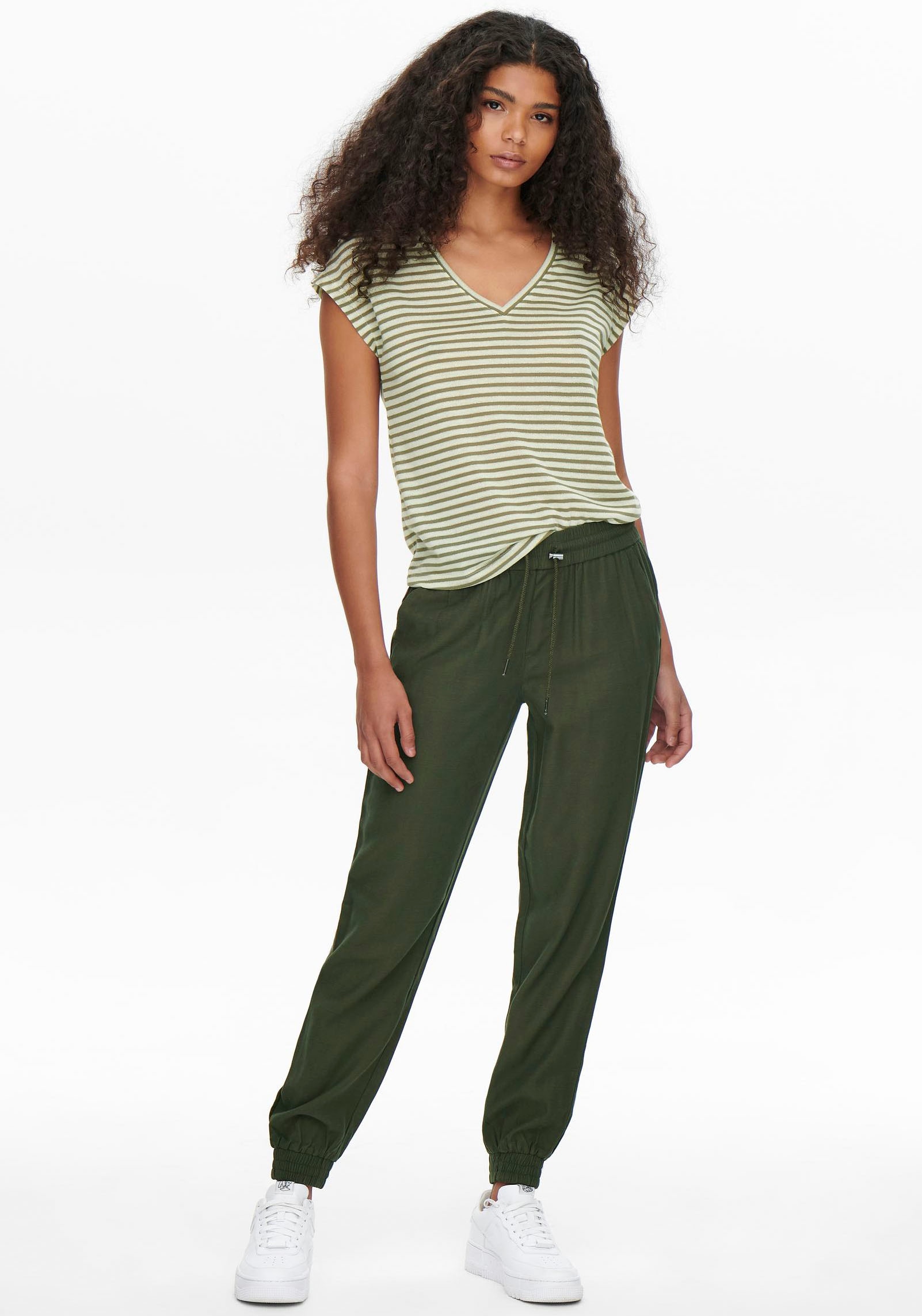 ONLY Jogger Pants »ONLKELDA-EMERY MW PULL-UP PANTS«