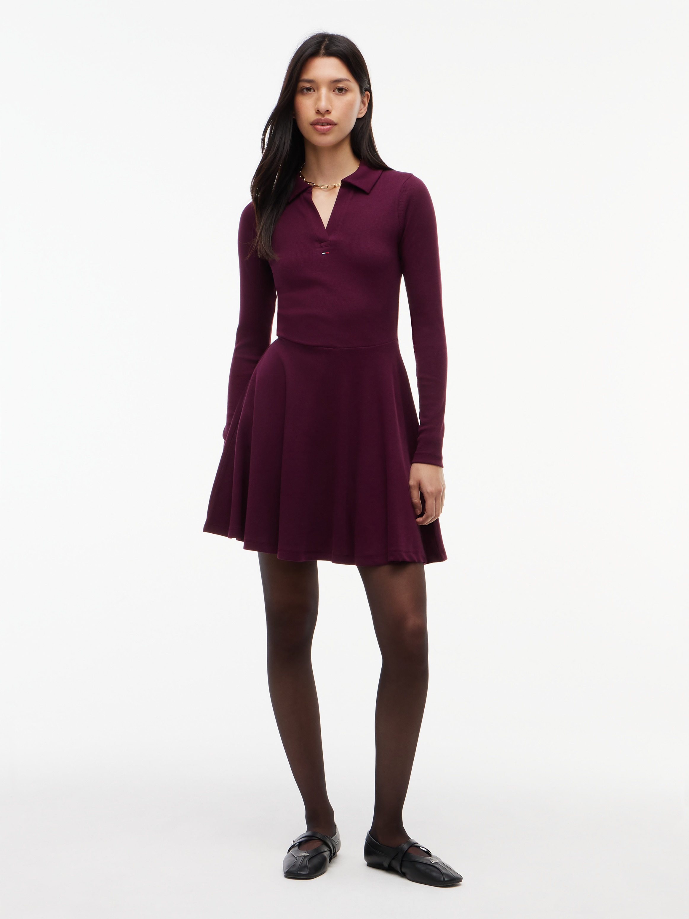 Tommy Jeans Polokleid »TJW RIB FIT & FLARE POLO DRESS« Baumwollmischung, figurbetont, gerippte Struktur, ausgestellte Form