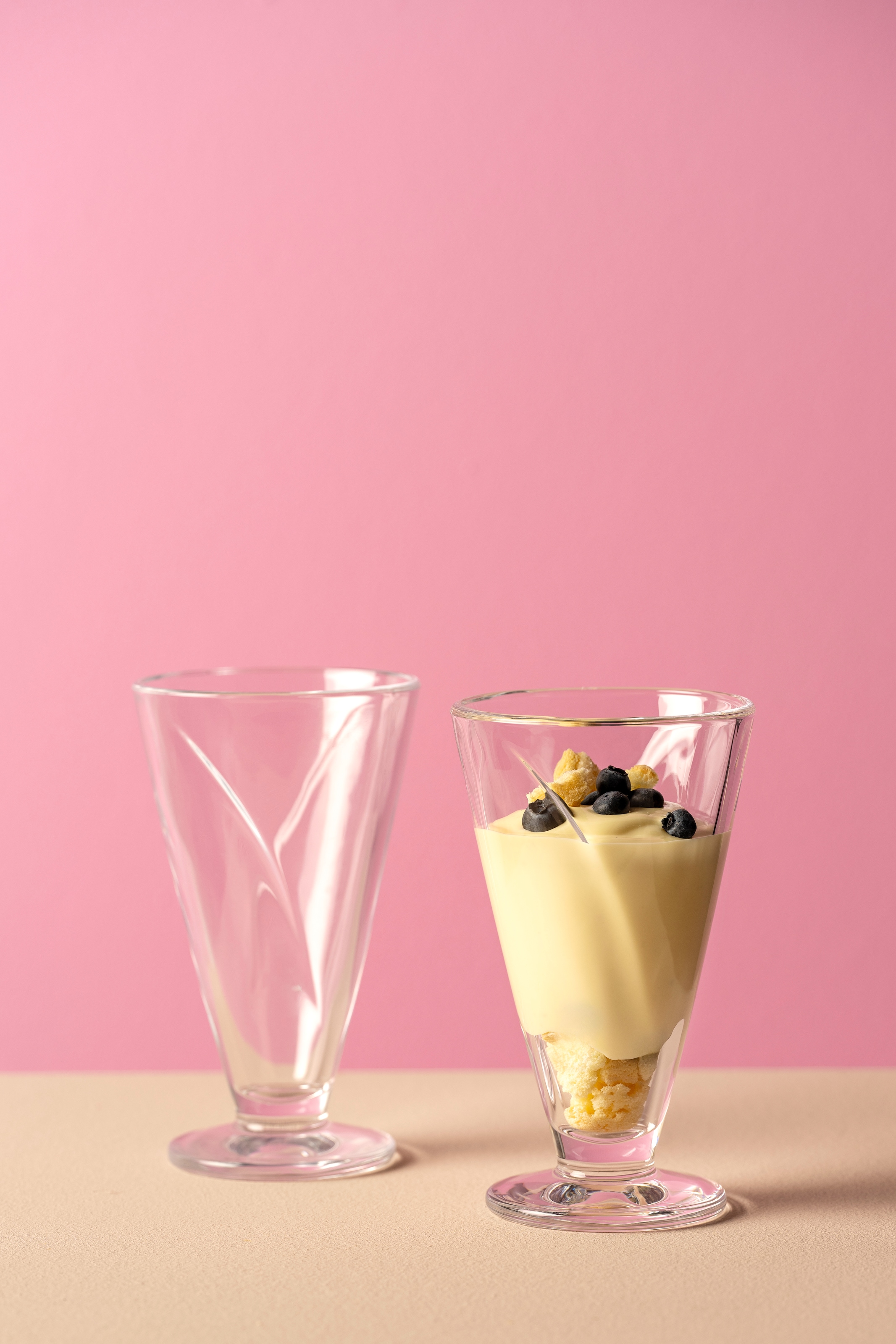 LEONARDO Eisschale »CONO, Eisbecher aus Glas, 360 ml, 4er-Set«, 4 tlg., aus Glas, spülmaschinengeeignet
