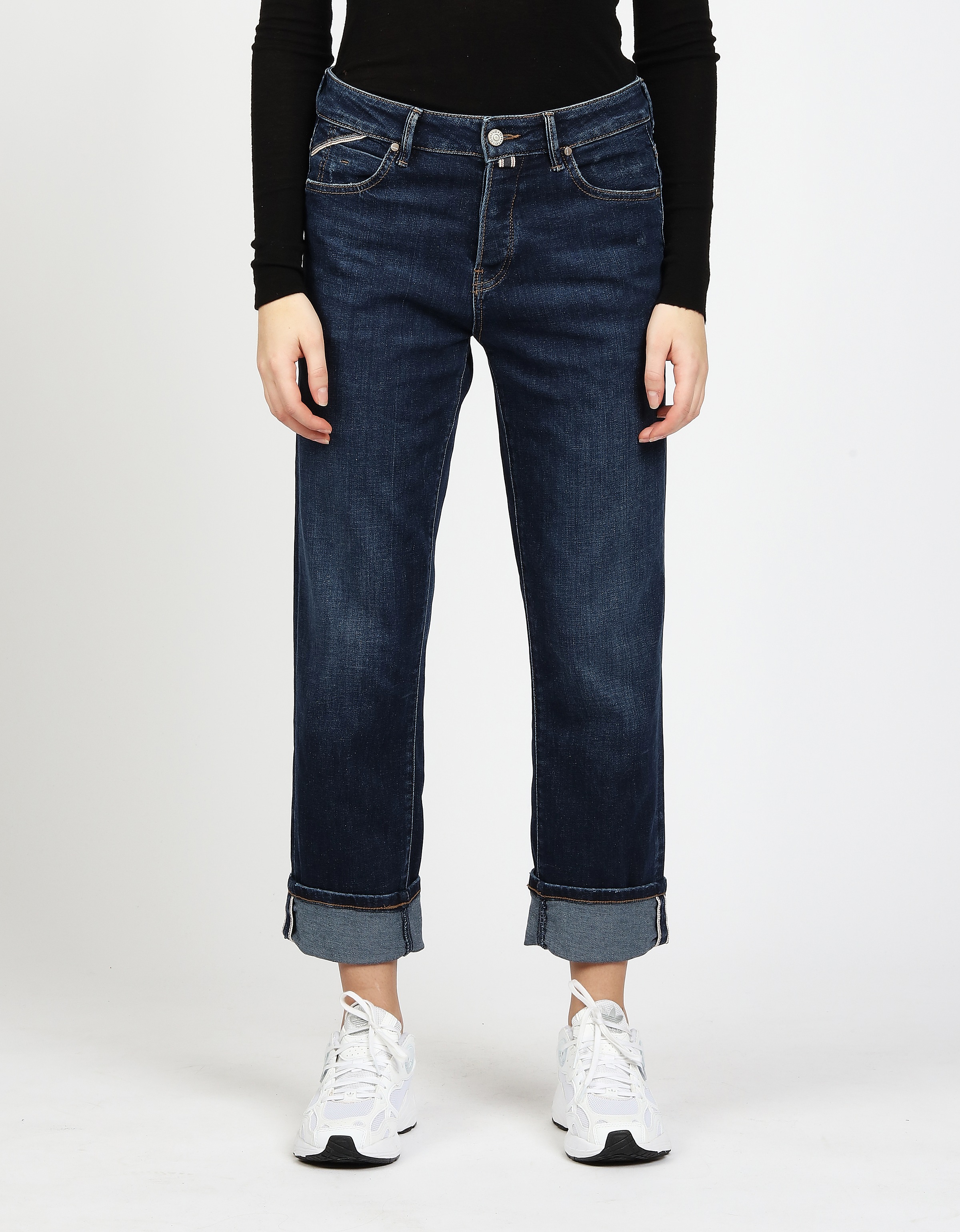 GANG Straight-Jeans "94THELMA", mit Detail oberhalb der Münztasche günstig online kaufen