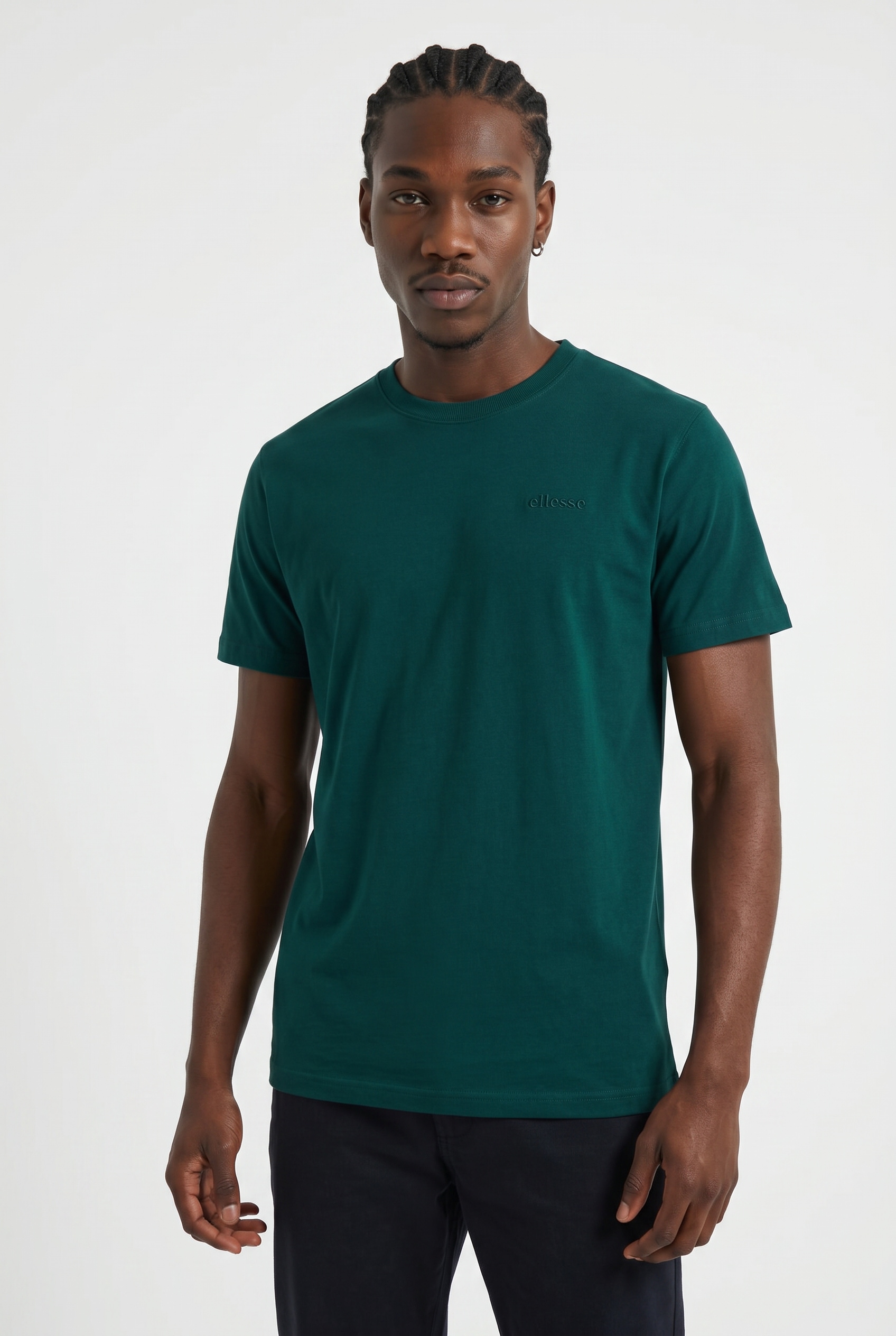 Ellesse T-Shirt "ACCIANO T SHIRT" mit dichter Stickerei auf der Brust, aus Baumwolle