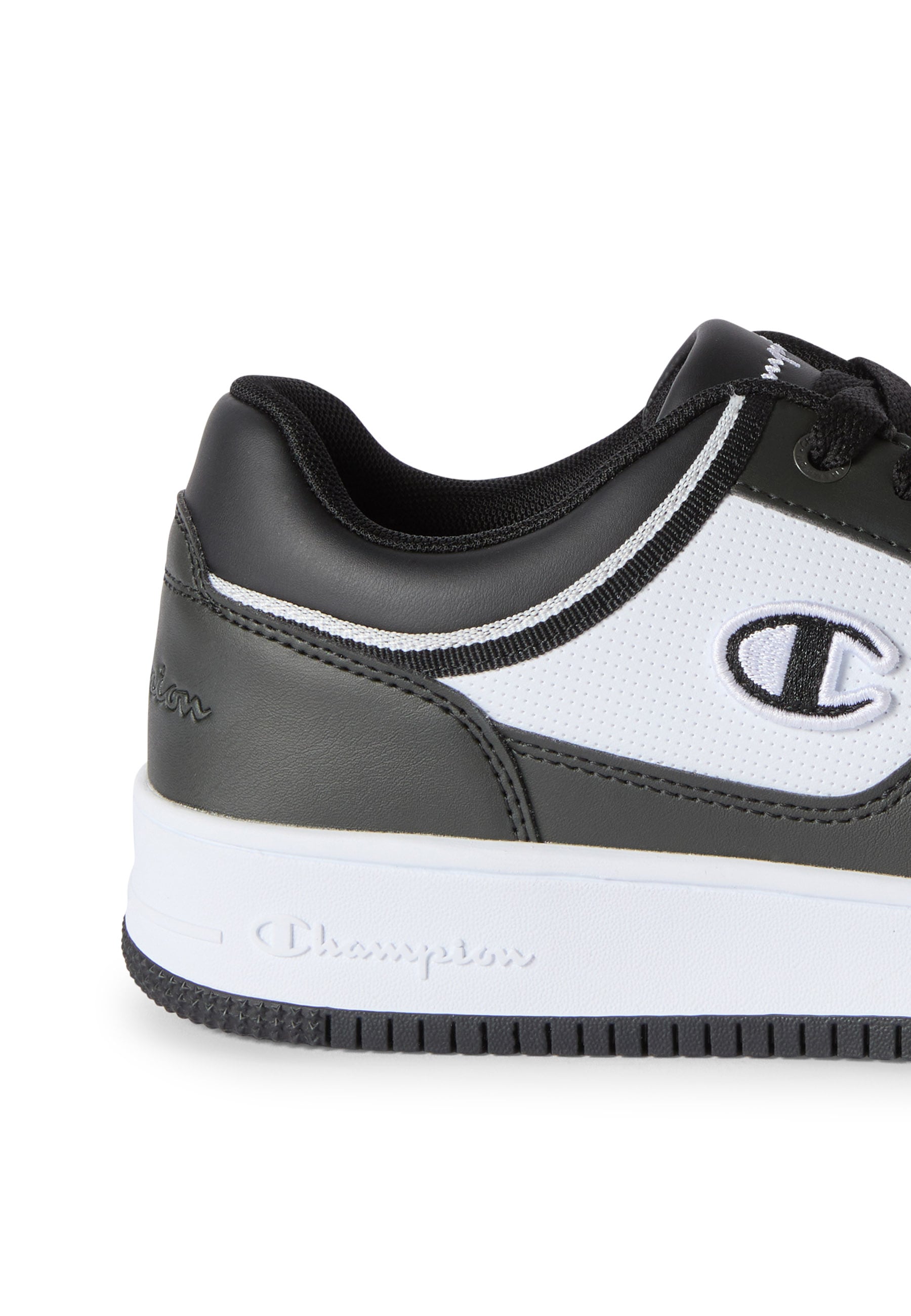 Champion Sneaker »RD18 LOW«  mit Gummilaufsohle, leicht profiliertes Laufsohlenprofil