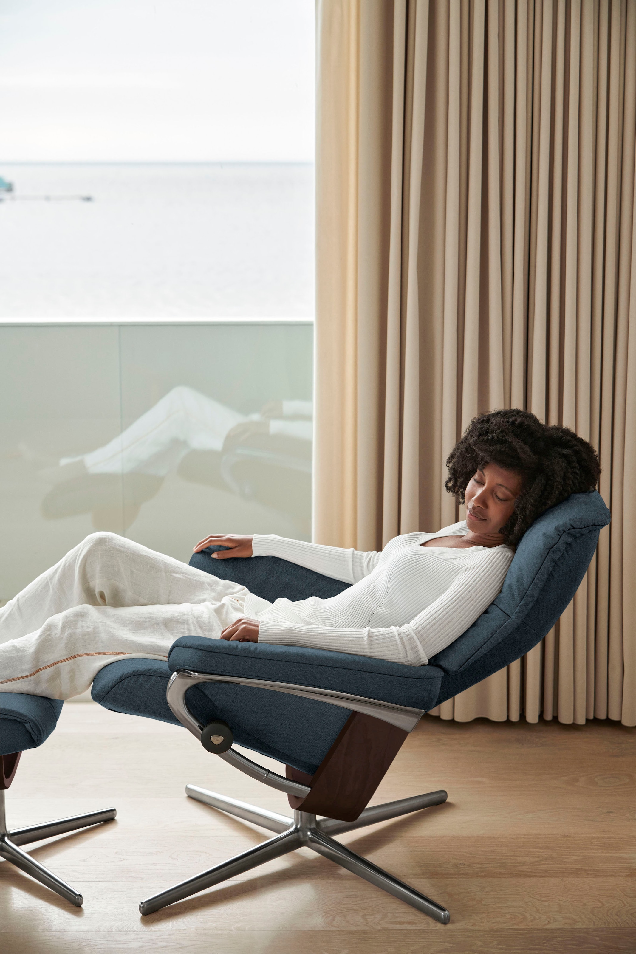 Stressless® Fußhocker »Mayfair«, mit Cross Base, Größe S, M & L, Holzakzent Braun