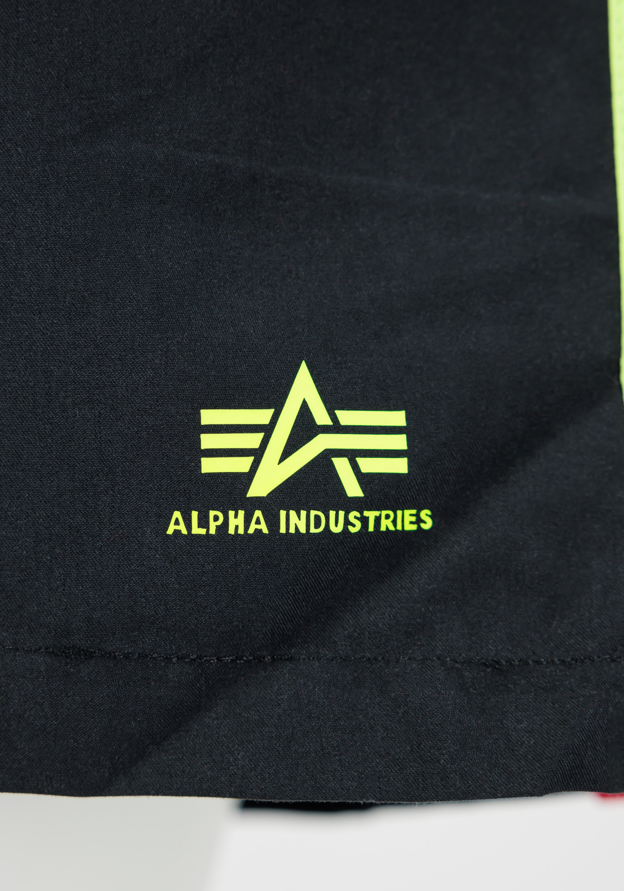 Alpha Industries Shorts »Printed Stripe Swim Short«