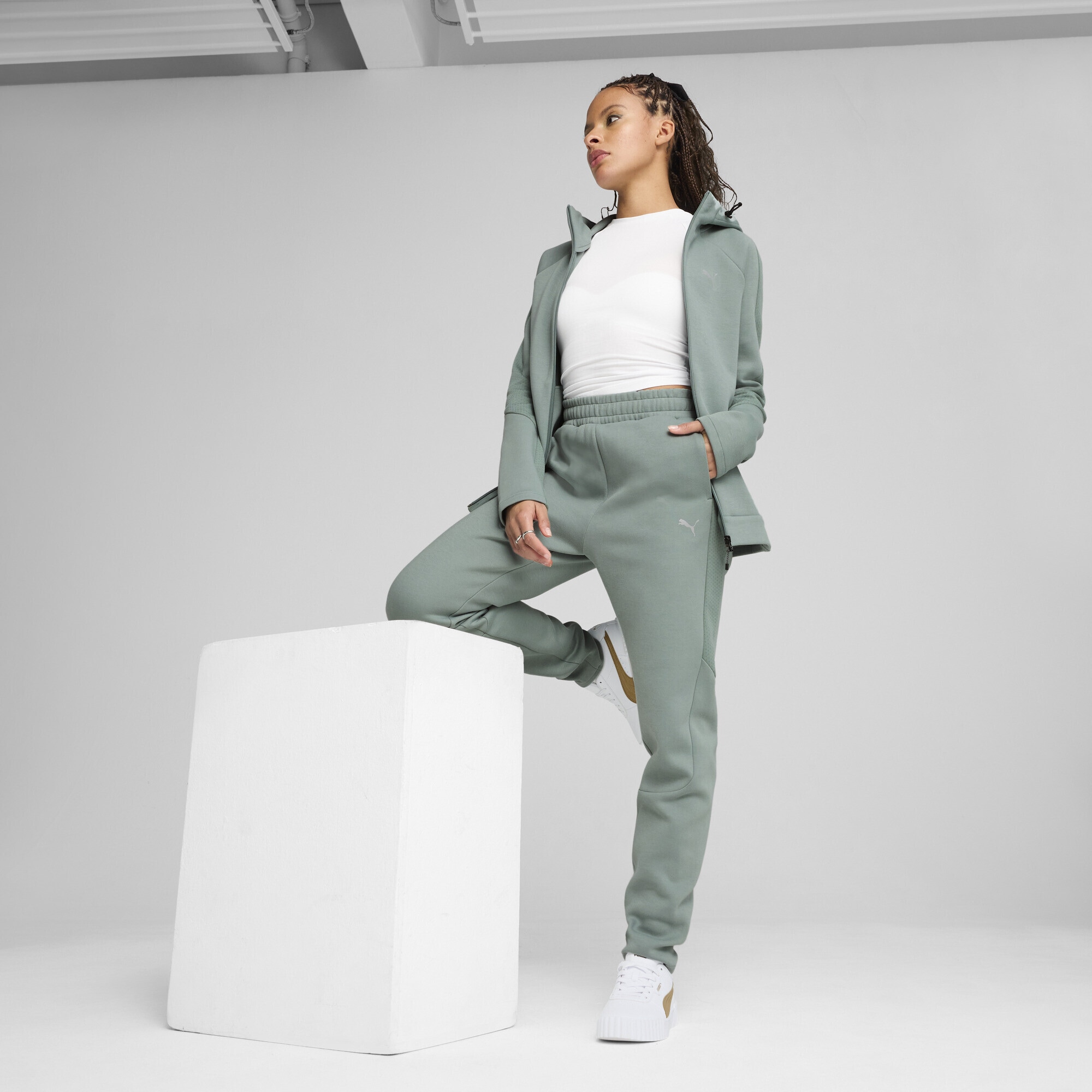 PUMA Sweatjacke »evoStripe Kapuzenjacke Damen«