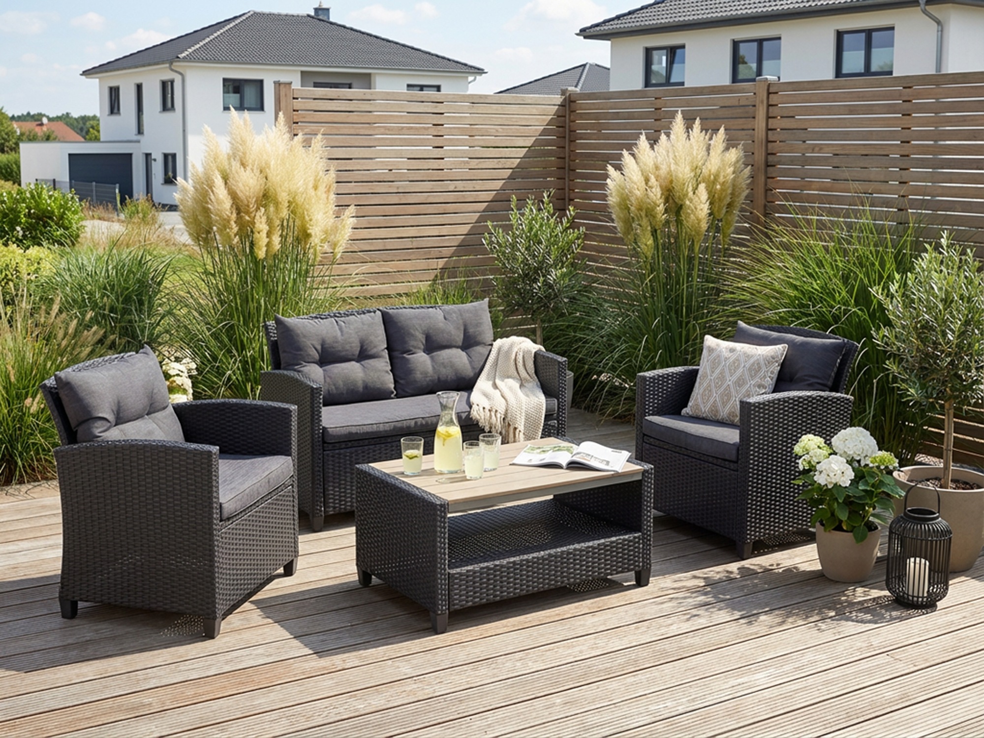 KONIFERA Gartenlounge-Set »St. Tropez« Set, 1x2er Sofa, 2x Sessel,1x Tisch 90x55x42,5cm, inkl. Auflagen, 11 Stk. tlg. Polyrattan, Stahl, Ablage unter dem Tisch, Balkonset, Loungeset