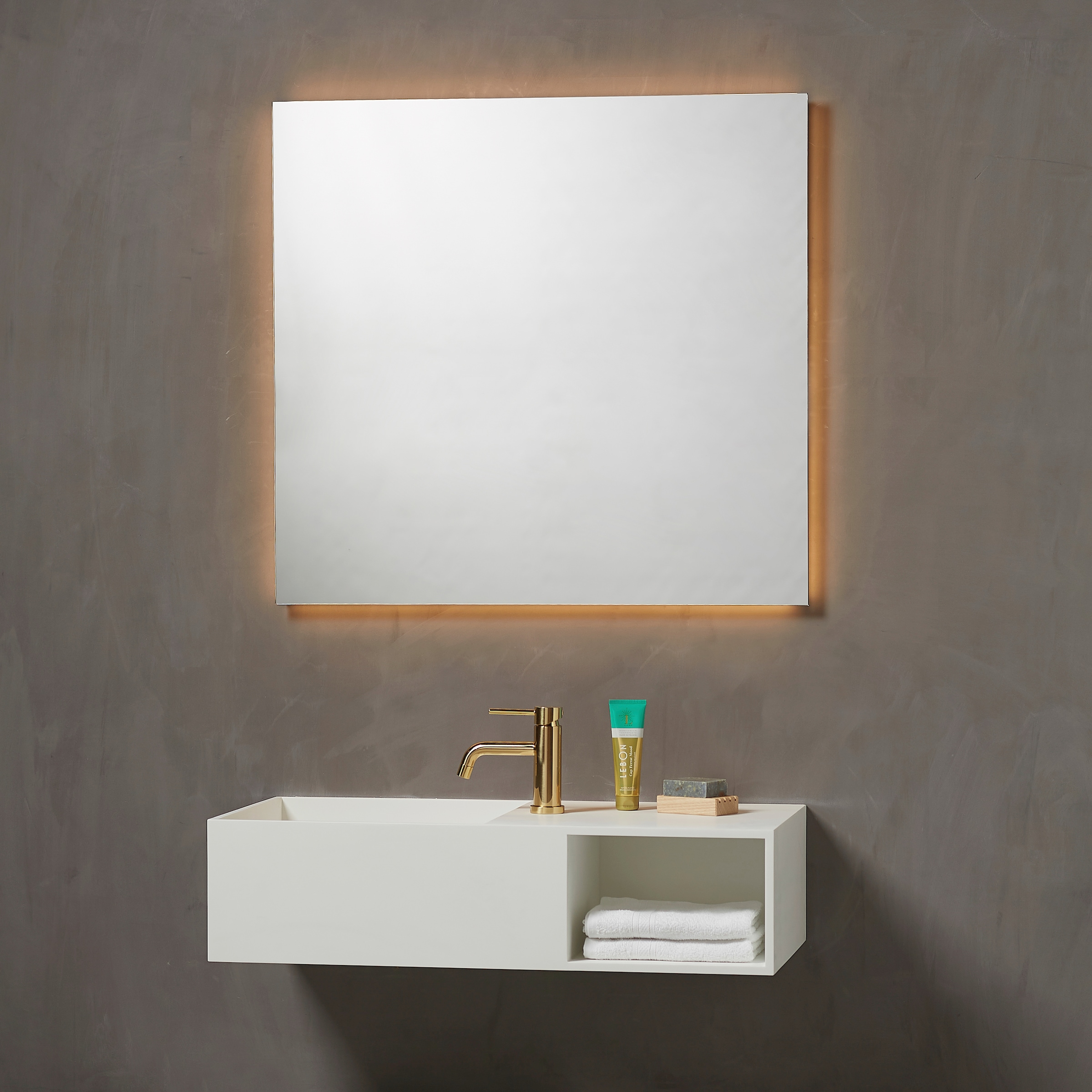 Badspiegel »Vejle«, 75x80 cm, mit Beleuchtung