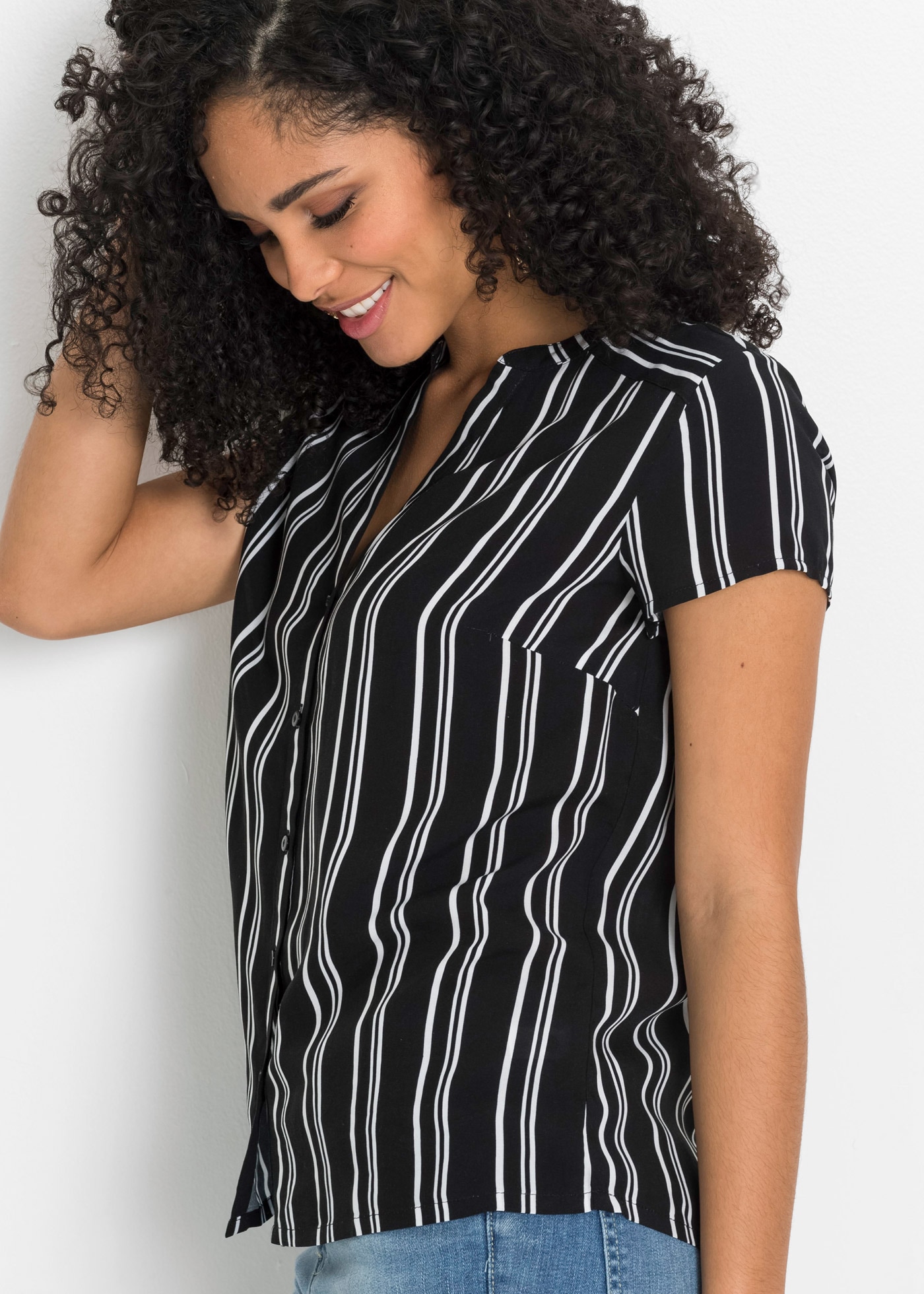 Kurzarmbluse BONPRIX, Damen, Gr. 36, schwarz, weiß gestreift, Web, Obermaterial: 100% Viskose, regular fit, Blusen, Regular Fit, für Businessmode, aus Viskose, feminin gestaltet