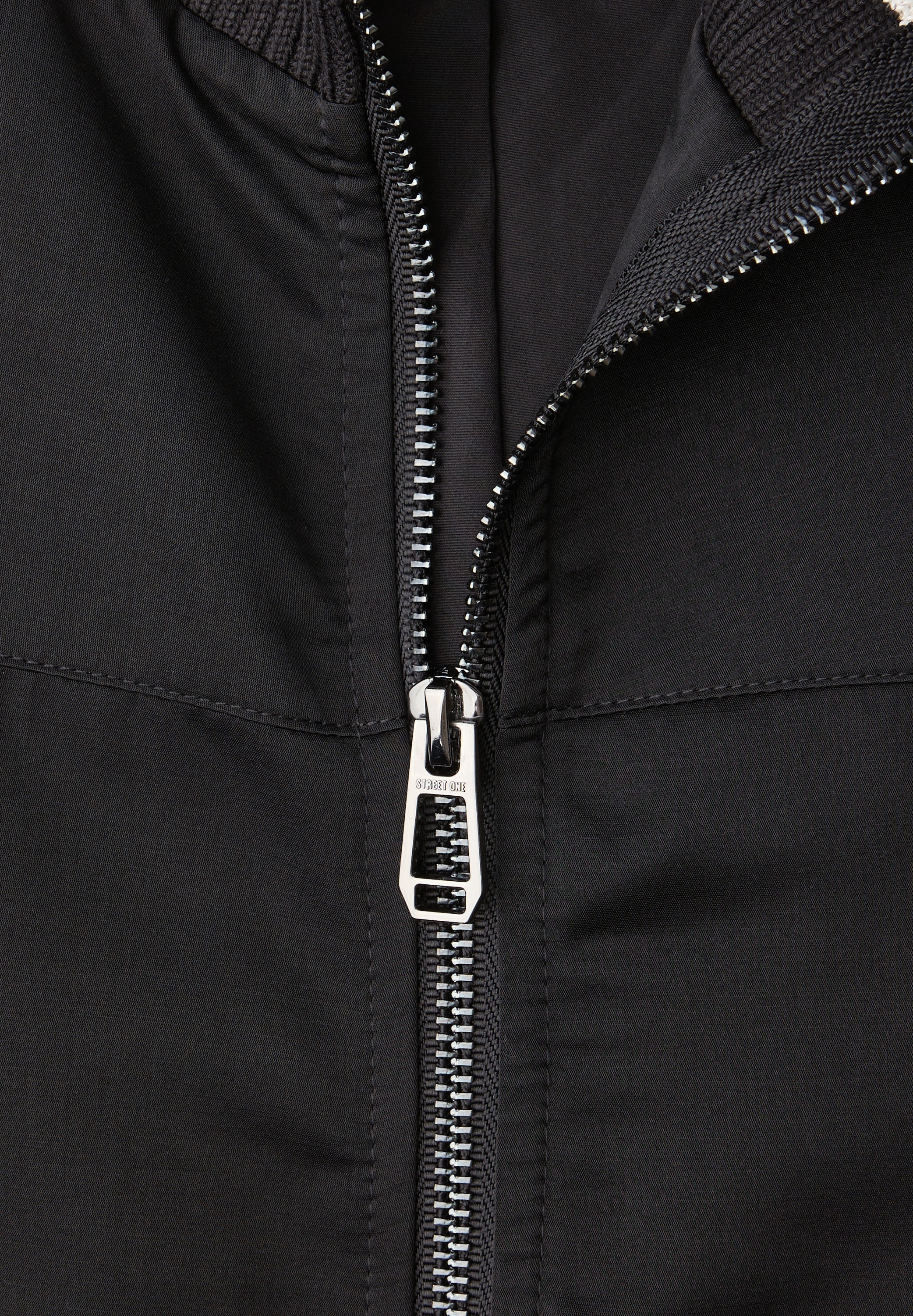 STREET ONE Blouson ohne Kapuze aus satinierter Viskose