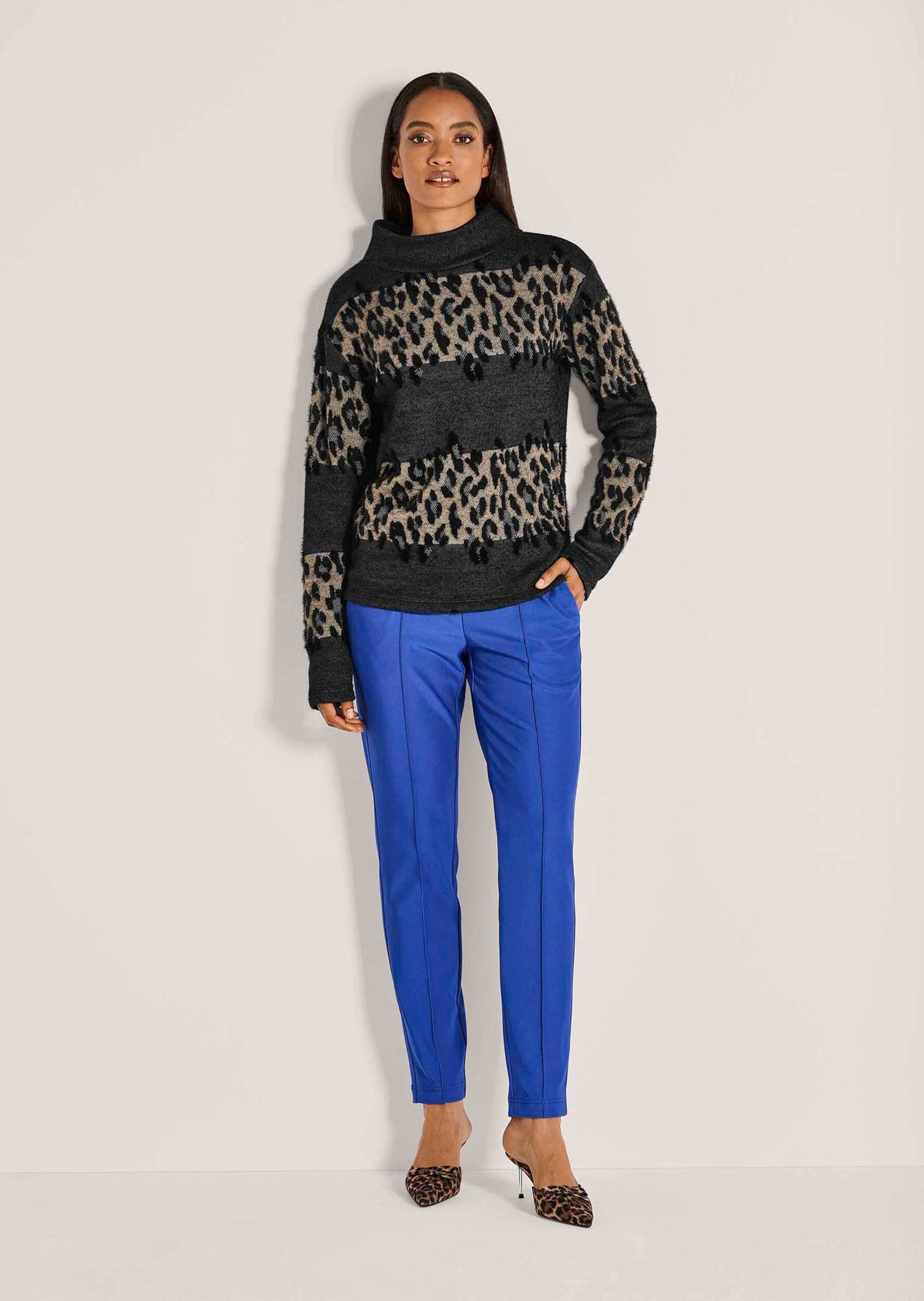 MADELEINE Langarmshirt "Sweatshirt Leo-Design Pullover mit Stehkragen" günstig online kaufen