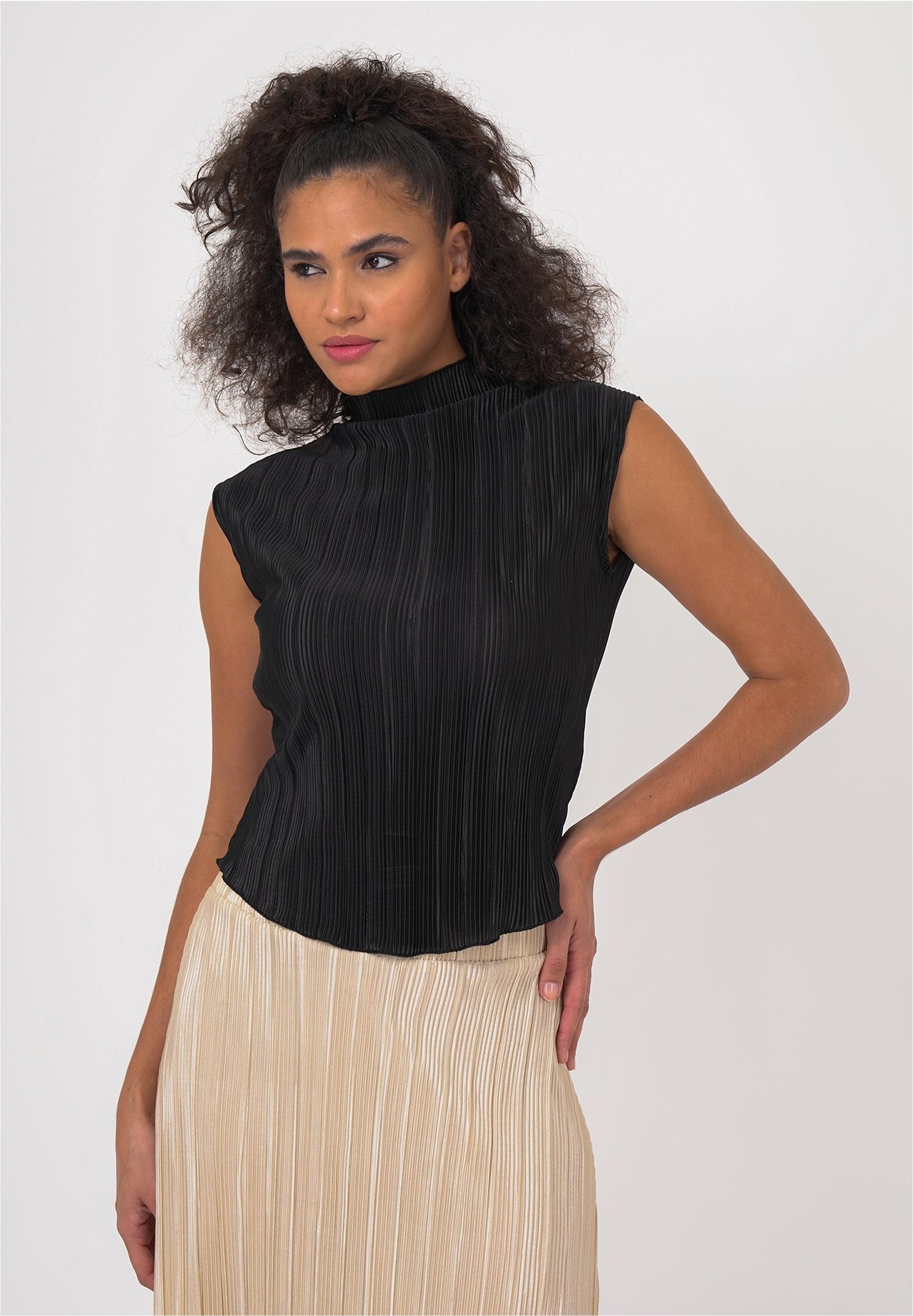 freshlions Klassische Bluse »Loreen«, aus recyceltem Polyester
