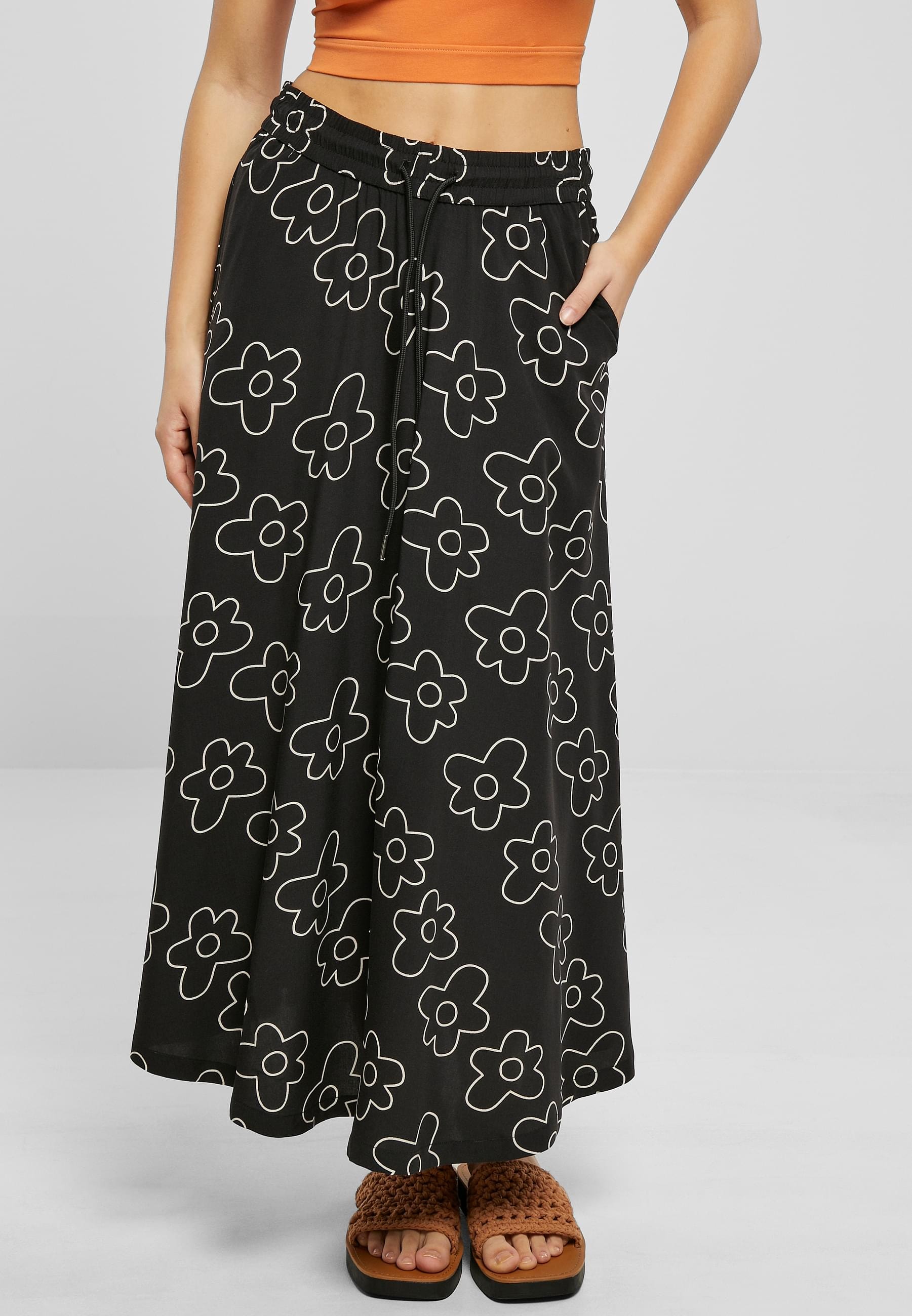 URBAN CLASSICS Jerseyrock »Urban Classics Damen Ladies Viscose Midi Skirt«, (1 tlg.)