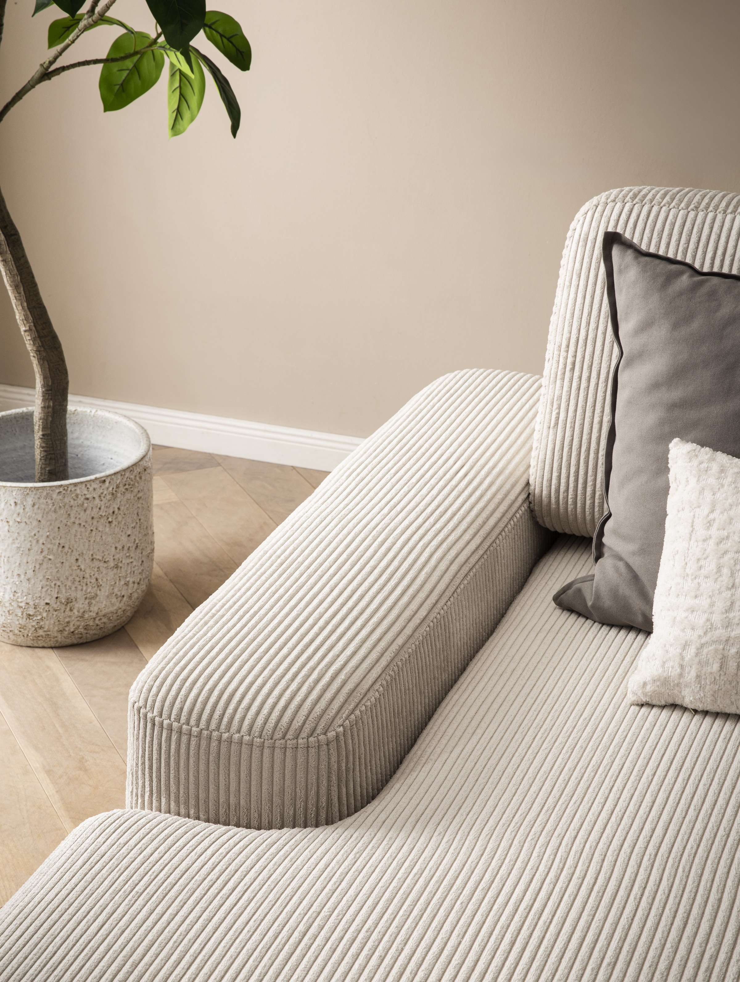 INOSIGN Ecksofa »TORGE (264cm), Schlafsofa in Cord, Samtvelours o Struktur fein, L-Form«, Schlaffunktion, Bettkasten, Liegefläche: 125/210 cm