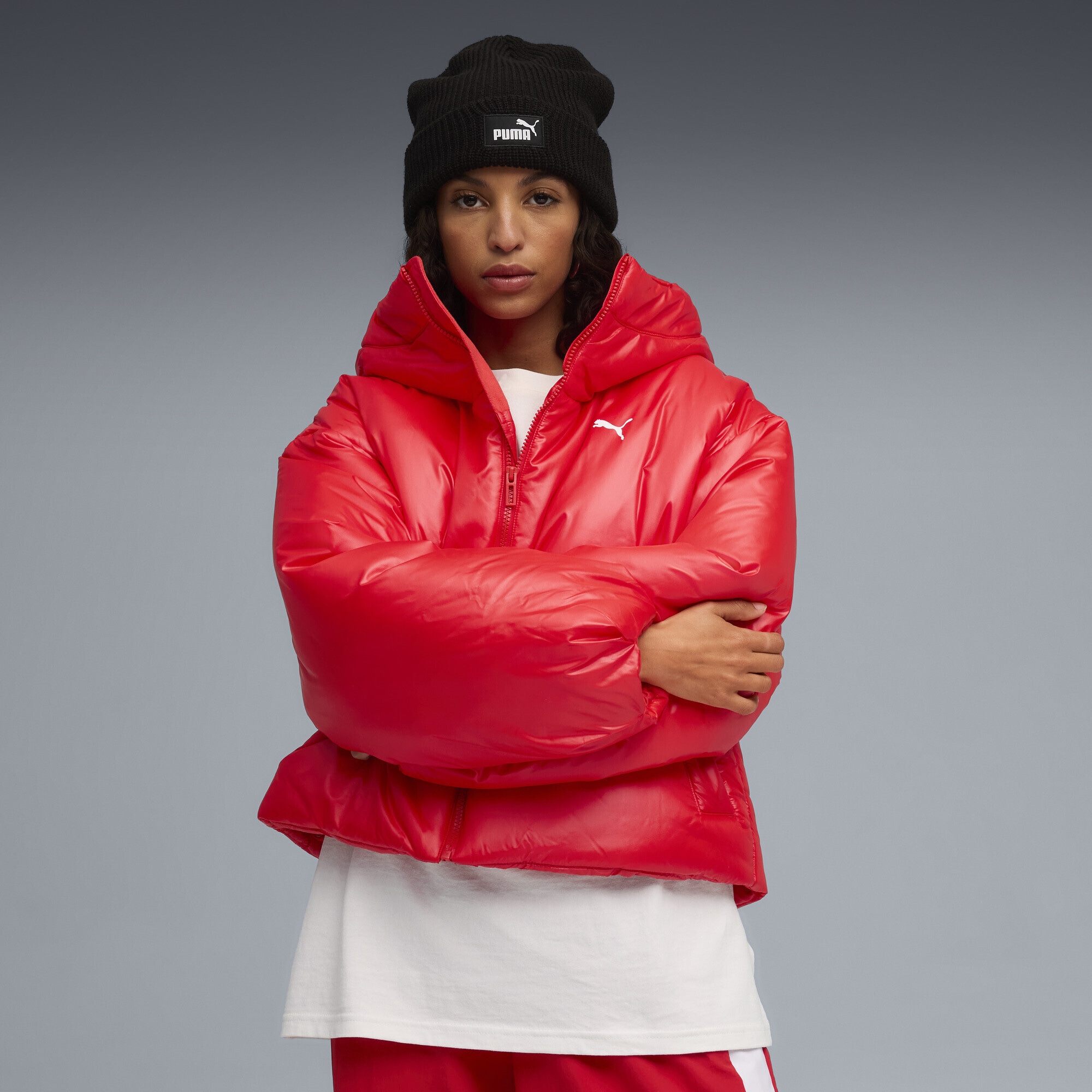 PUMA Winterjacke »Wardrobe Essentials Shiny Wattierte Kapuzenjacke Damen«