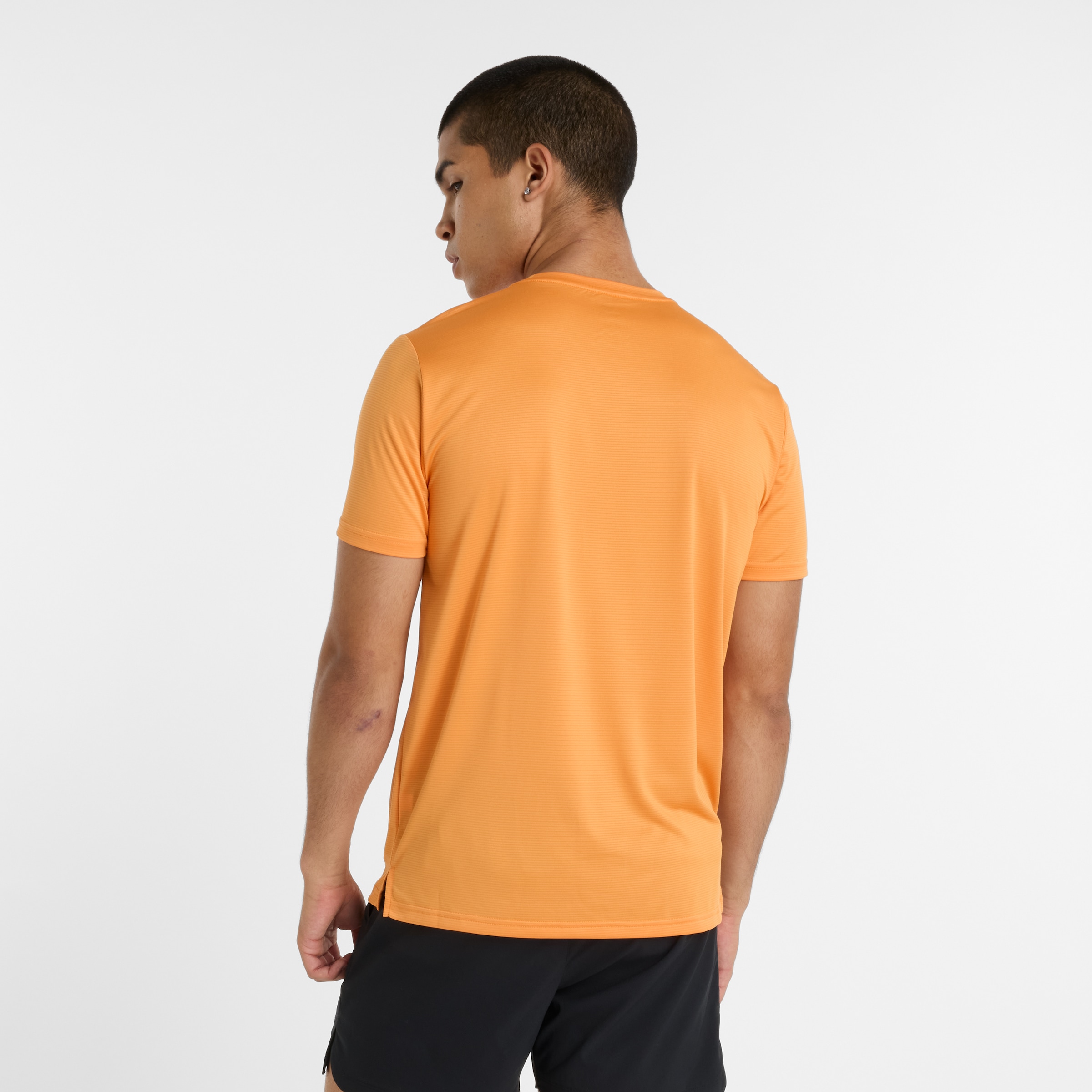 New Balance Laufshirt »Sport Essentials T-Shirt«, mit Streifendesign
