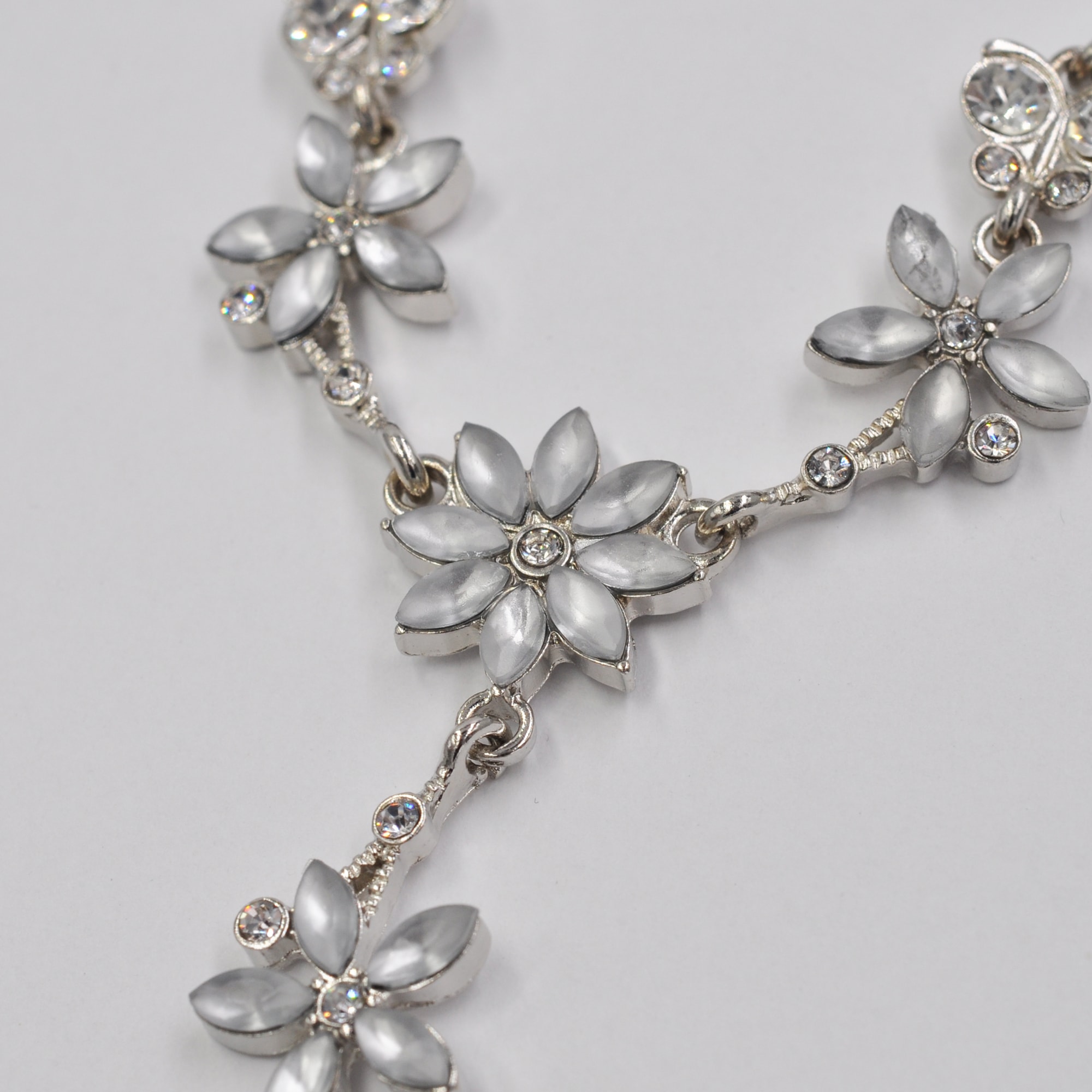 Steuer Collierkettchen »Metall Y-Collier silberf. Mit Blumen und Schmetterlingen«