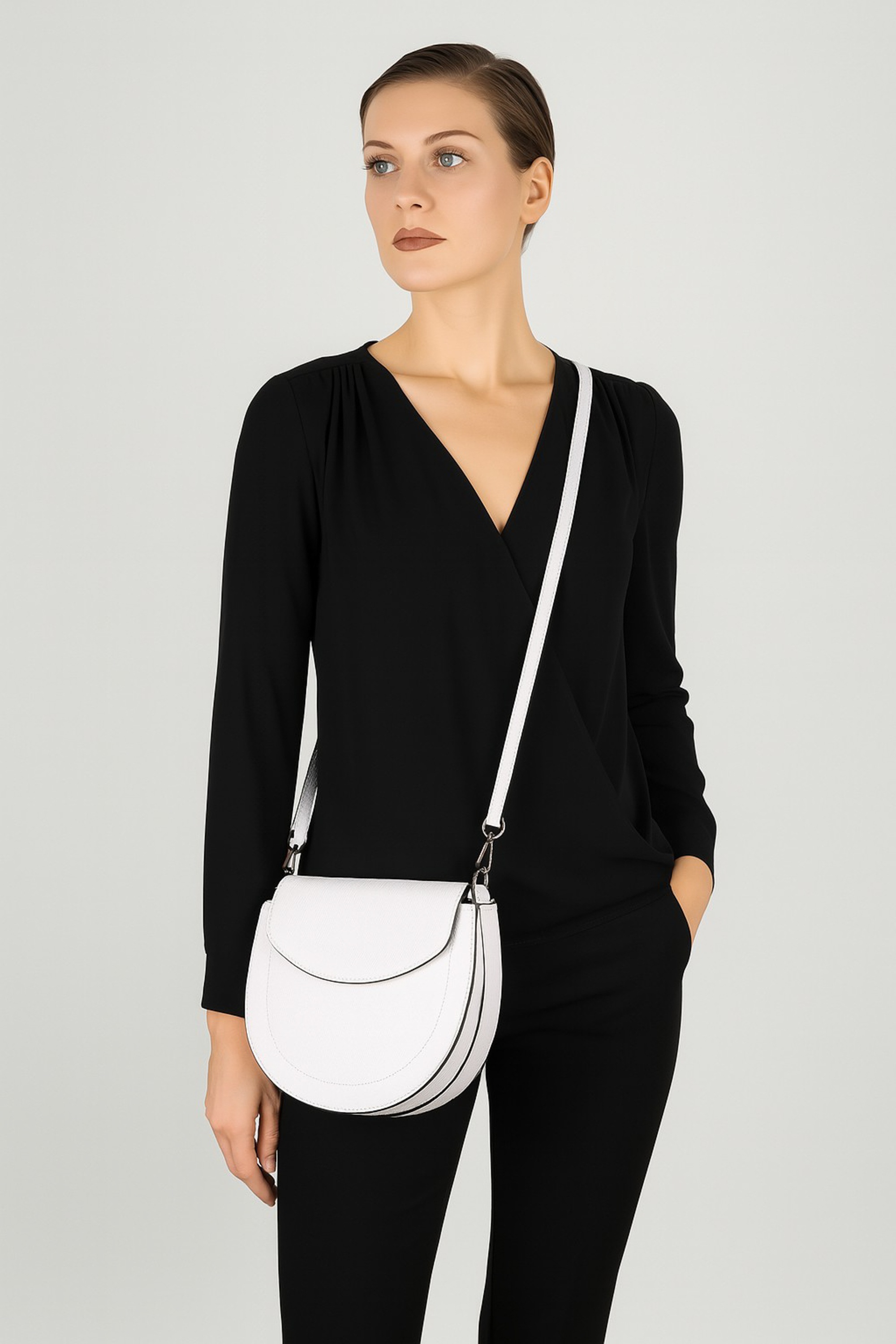 COLLEZIONE ALESSANDRO Schultertasche »Bianco Luxe«, aus Leder in luxuriösem weiß