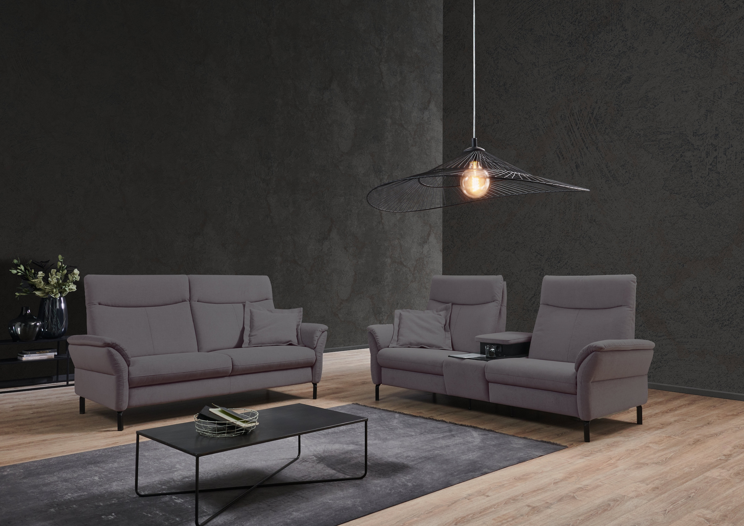 Places of Style 2-Sitzer »Sisto, inklusive 2x Relaxfunktion motorisch mit Herz-Waage-Beschlag«, Zwischenelement mit Tisch, Steckdose & USB-Ladestation