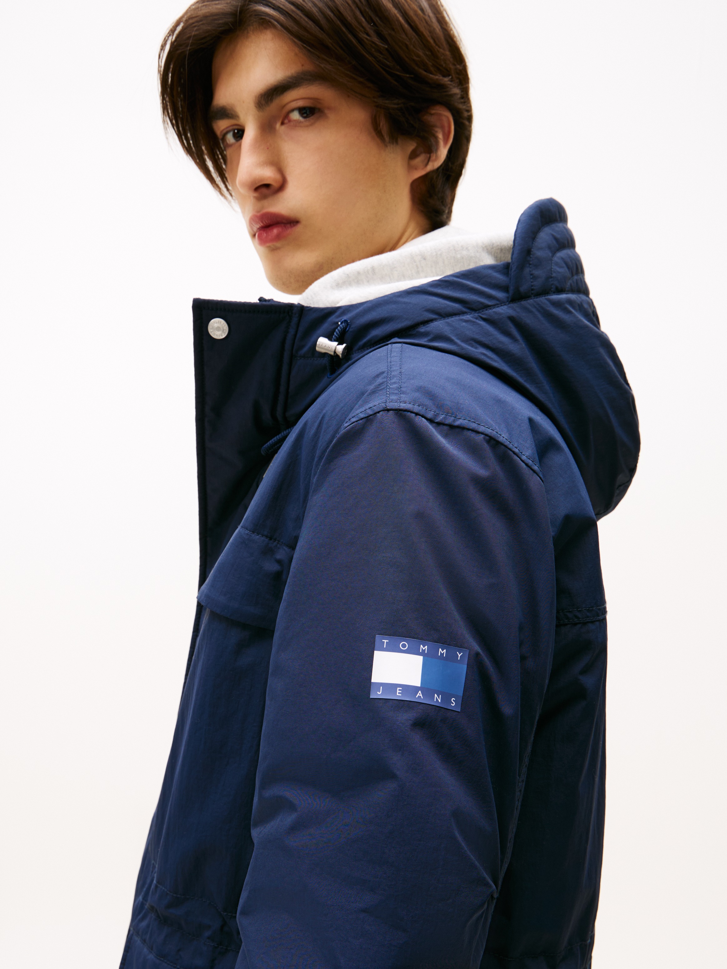 Tommy Jeans pour homme. DM0DM22251 Parka Nylon marine (M), Casuel, Durable, Nylon recyclé 2