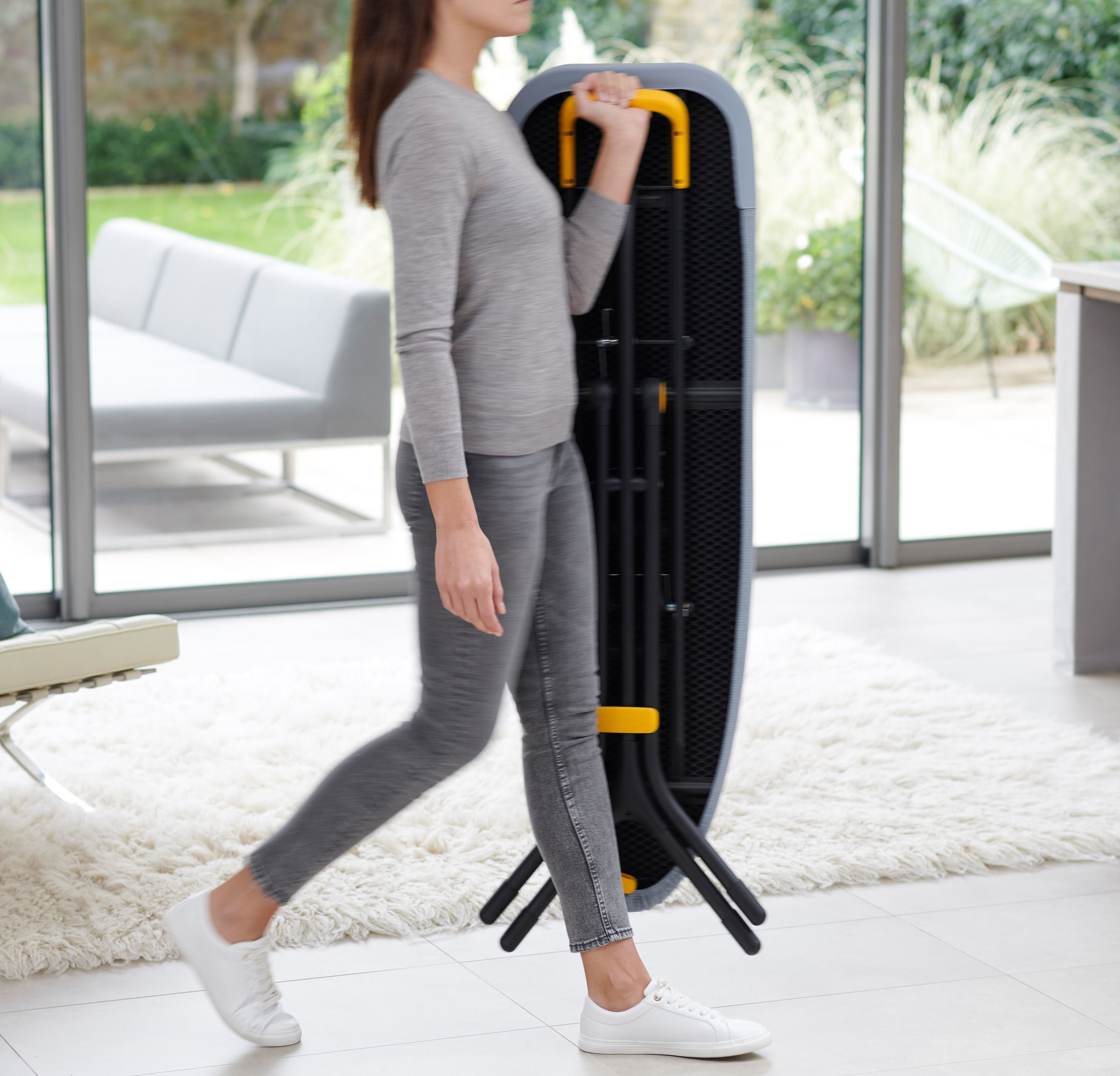 Joseph Joseph Bügelbrett »Glide™ Easy-Store«, Bügelfläche 108 cmx38 cm, DripShield™ Technologie & hitzebeständiger Silikon-Bügeleisenauflage