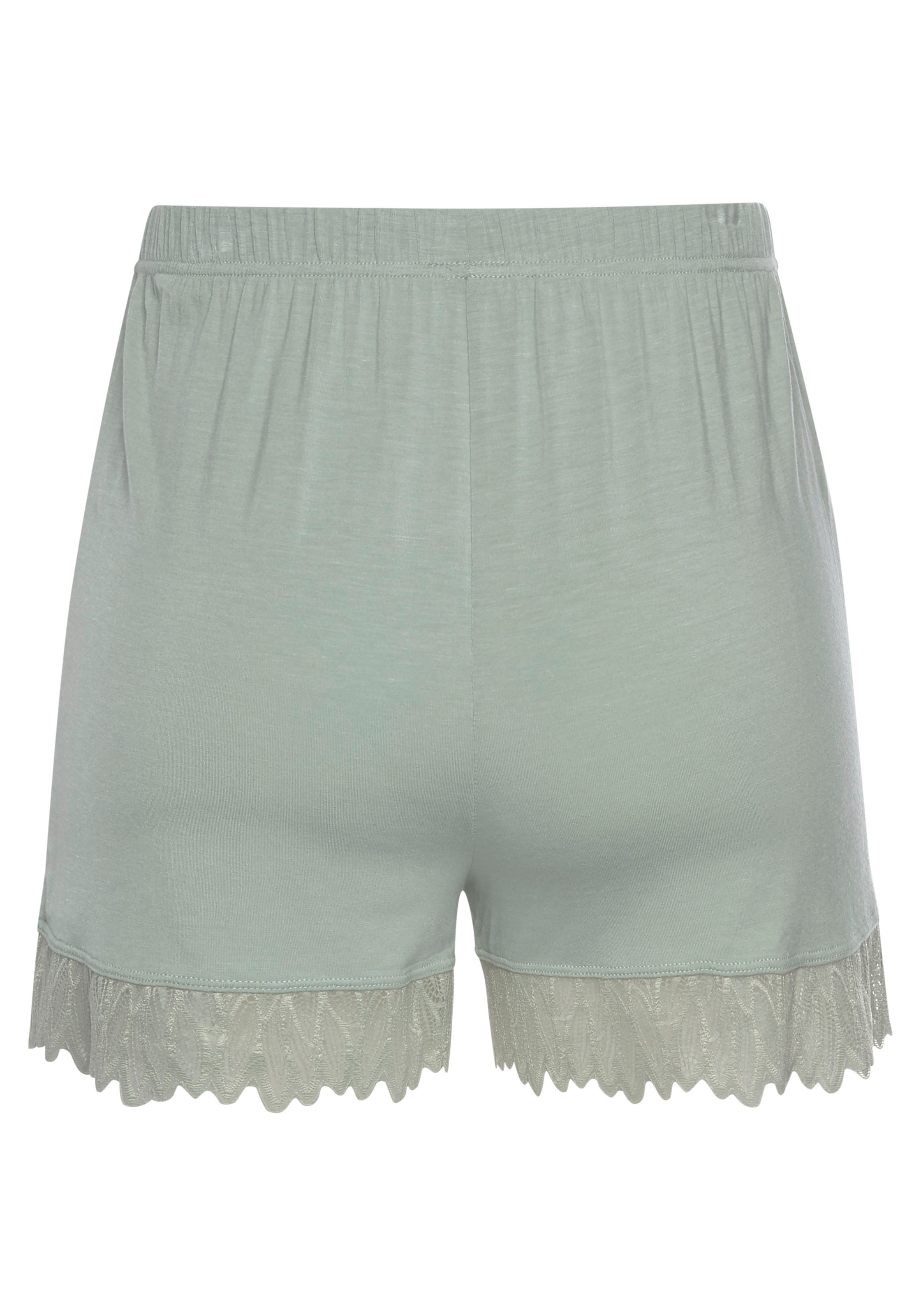 LASCANA Schlafshorts, mit Spitzendetails