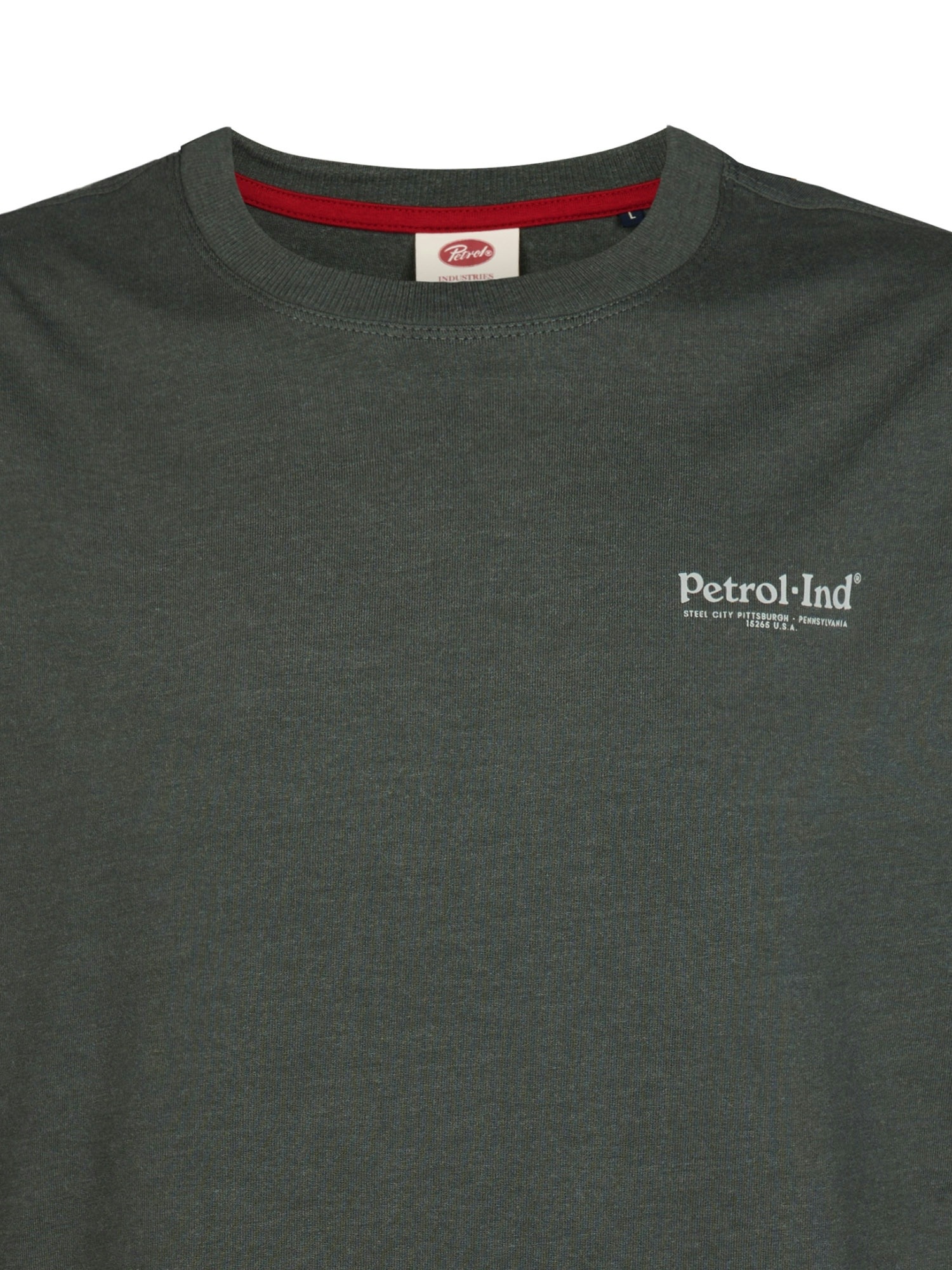 Petrol Industries Langarmshirt mit Rundhalsausschnitt, kleine Logoprägung