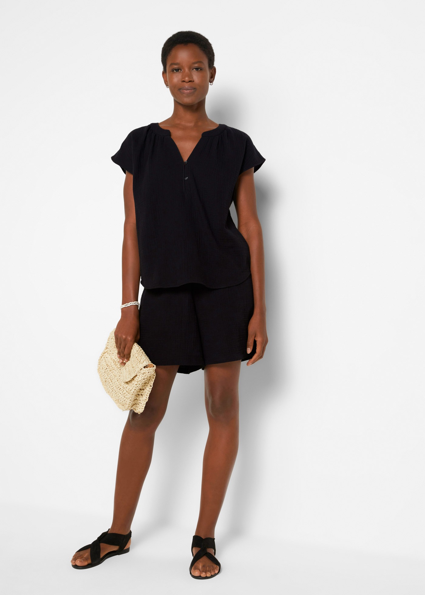 bonprix Shirtbluse »Musselin-Blusentop aus reiner Baumwolle« Oversize-Passform, mit V-Ausschnitt, aus Baumwolle