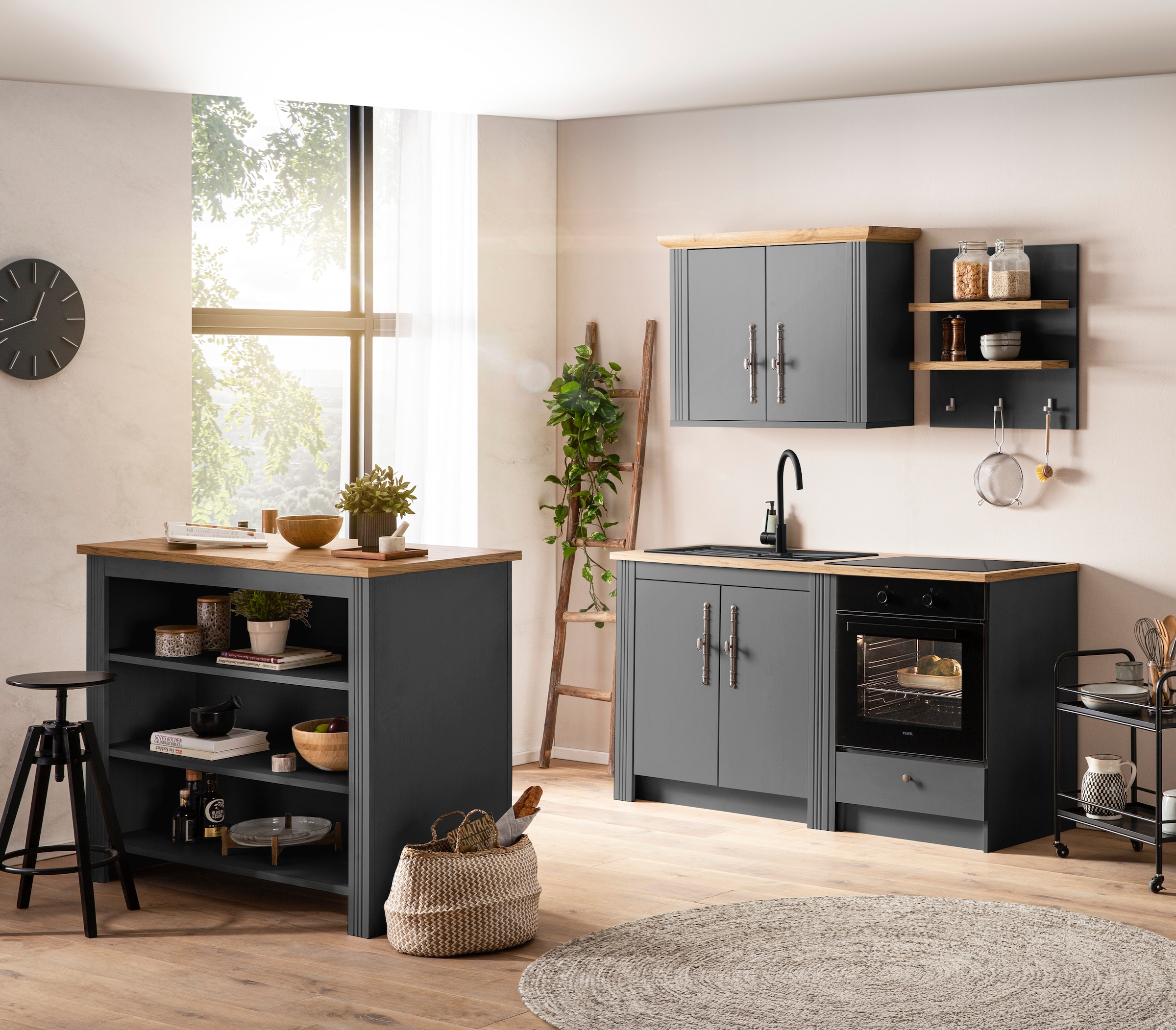 KOCHSTATION Küchenzeile »KS-Westminster, Pantryküche im Landhaus Stil, hochwertige Metallgriffe«, (Set), Breite 164 cm, Kommode, Wandpaneel, Hängeschrank und Herdumbau