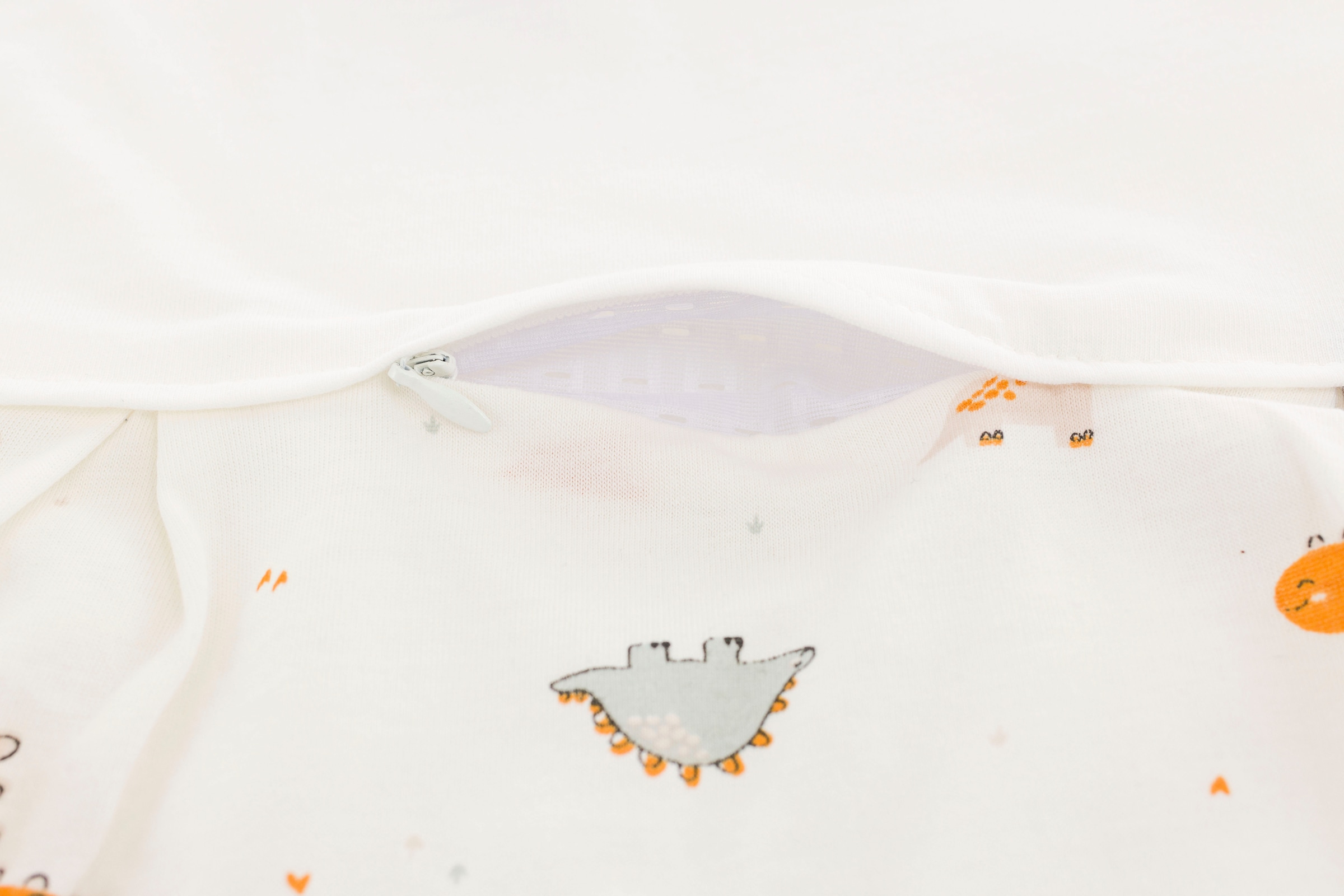 Träumeland Babyschlafsack »Außenschlafsack LIEBMICH, Design Dinolino«, (1 tlg.)