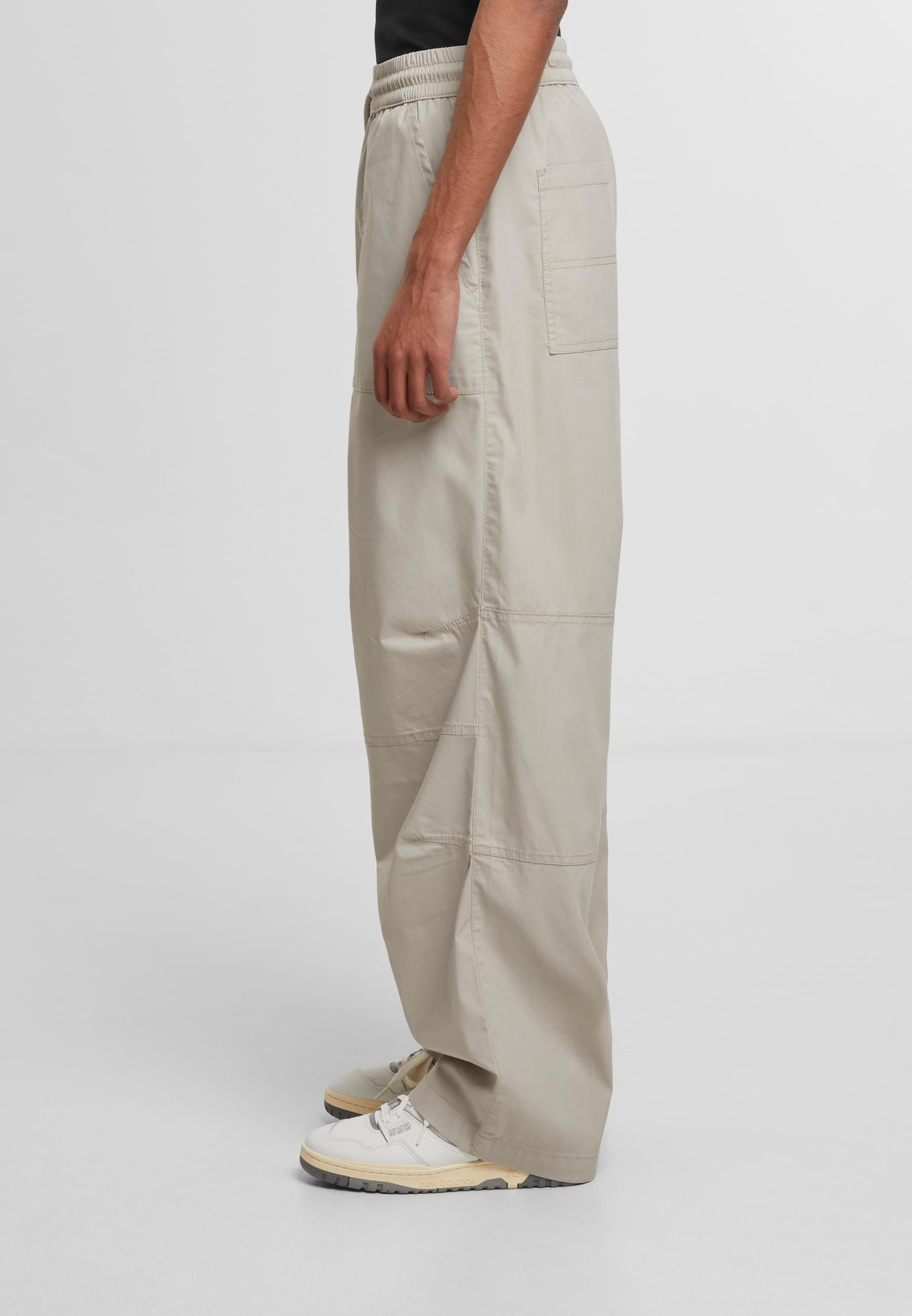 URBAN CLASSICS Stoffhose »Urban Classics Loose Fit Pants With Darts«, (1 tlg.)