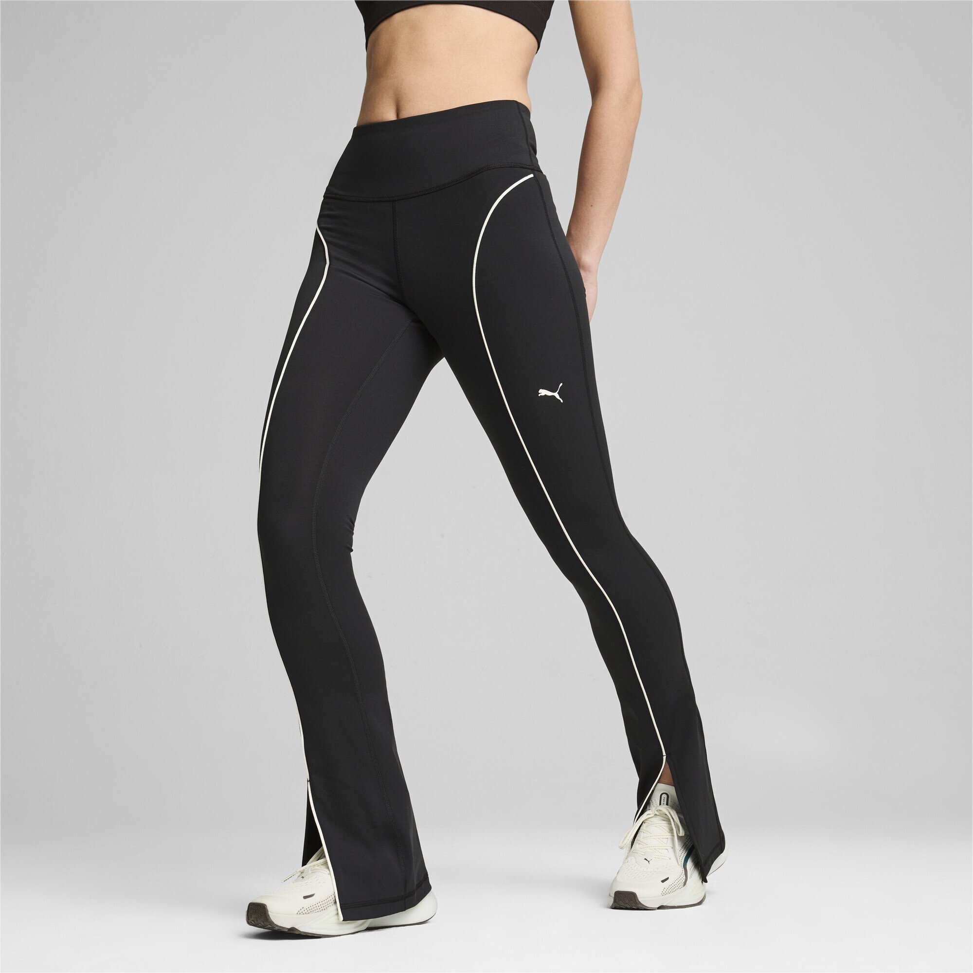 PUMA Trainingshose »CLOUDSPUN Hochgeschnittene Hose mit ausgestelltem Bein Damen«