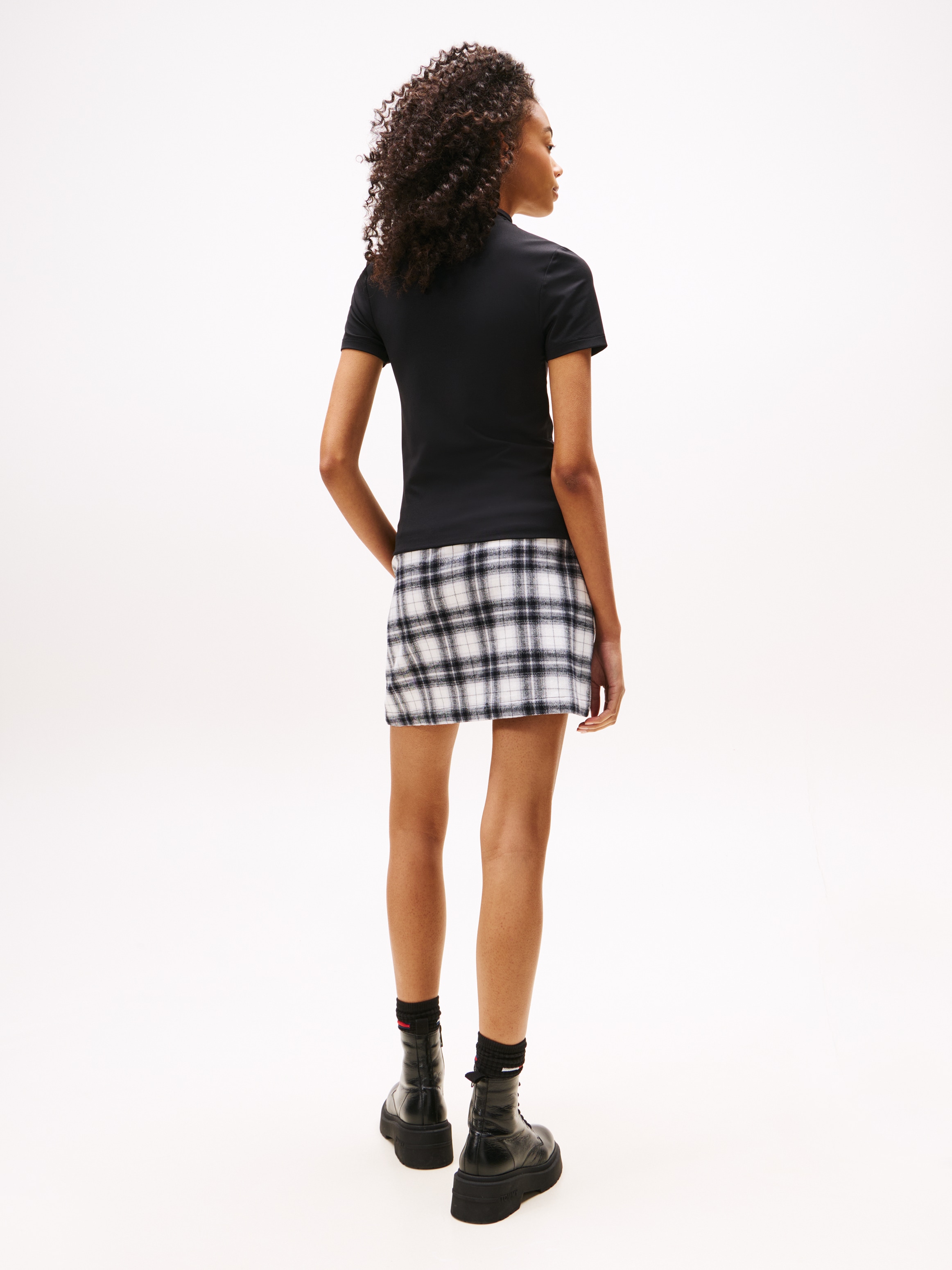 Tommy Jeans Kurzarmshirt »TJW SLIM SILVER SCRIPT MOCK SS«