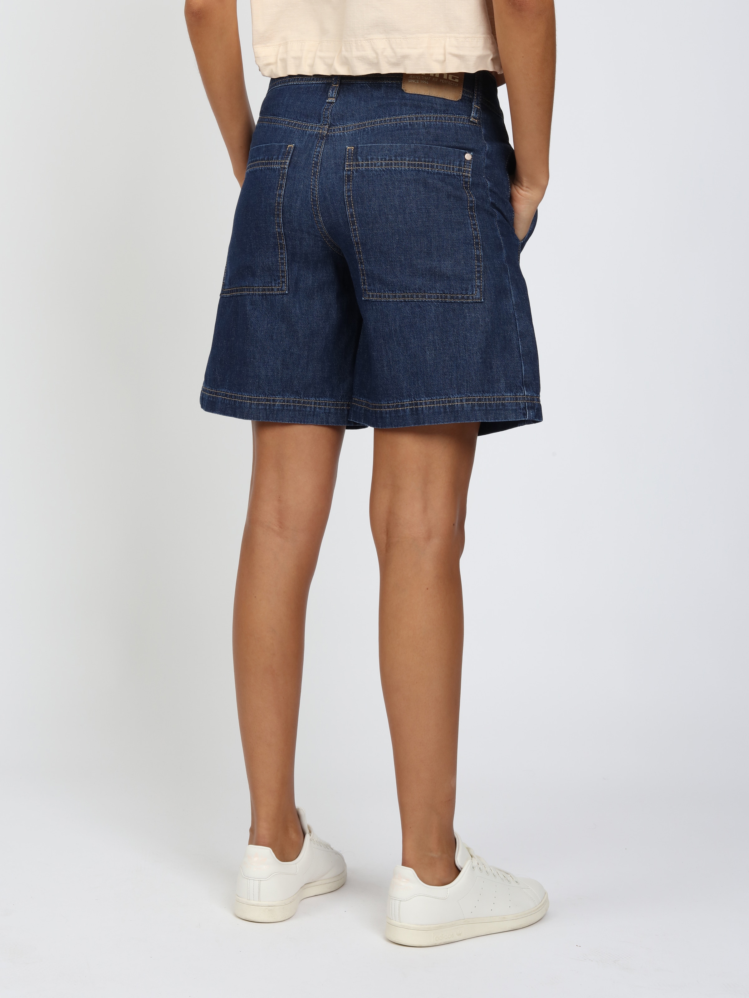 GANG Jeansshorts »94PALOMA SHORTS« Light Denim, Wide Fit