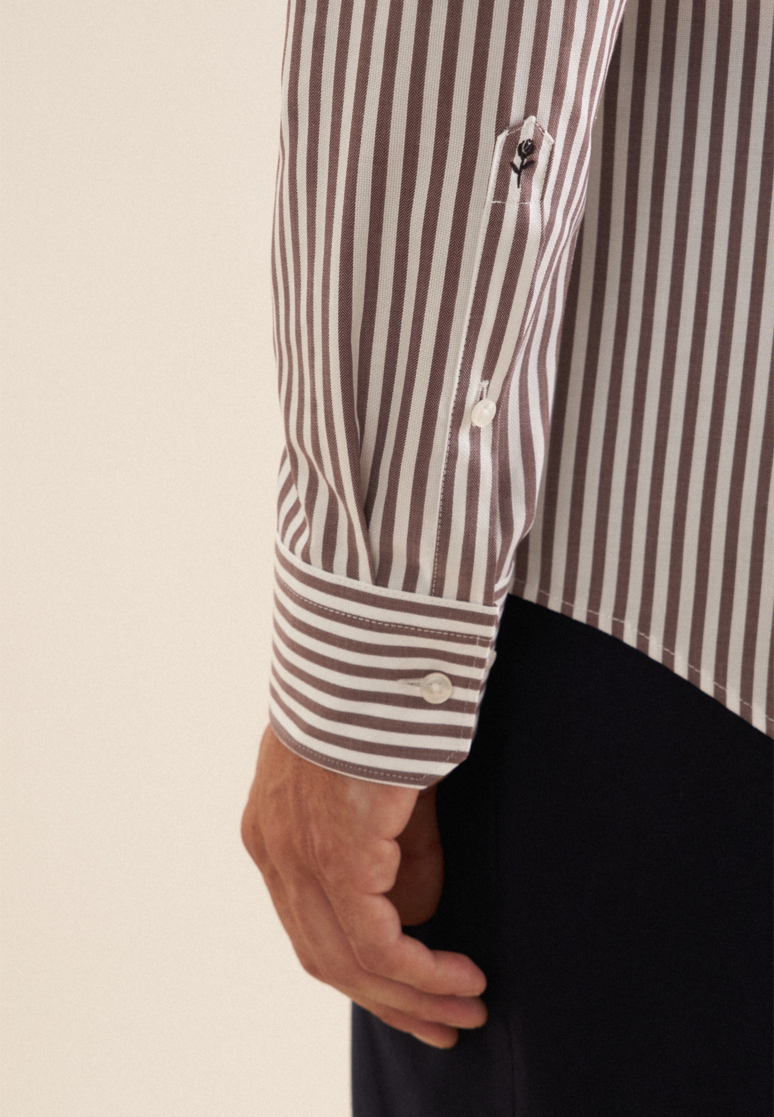 Thumbnail - seidensticker Businesshemd "Schwarze Rose" Slim 1/1 Kentkragen Gestreift