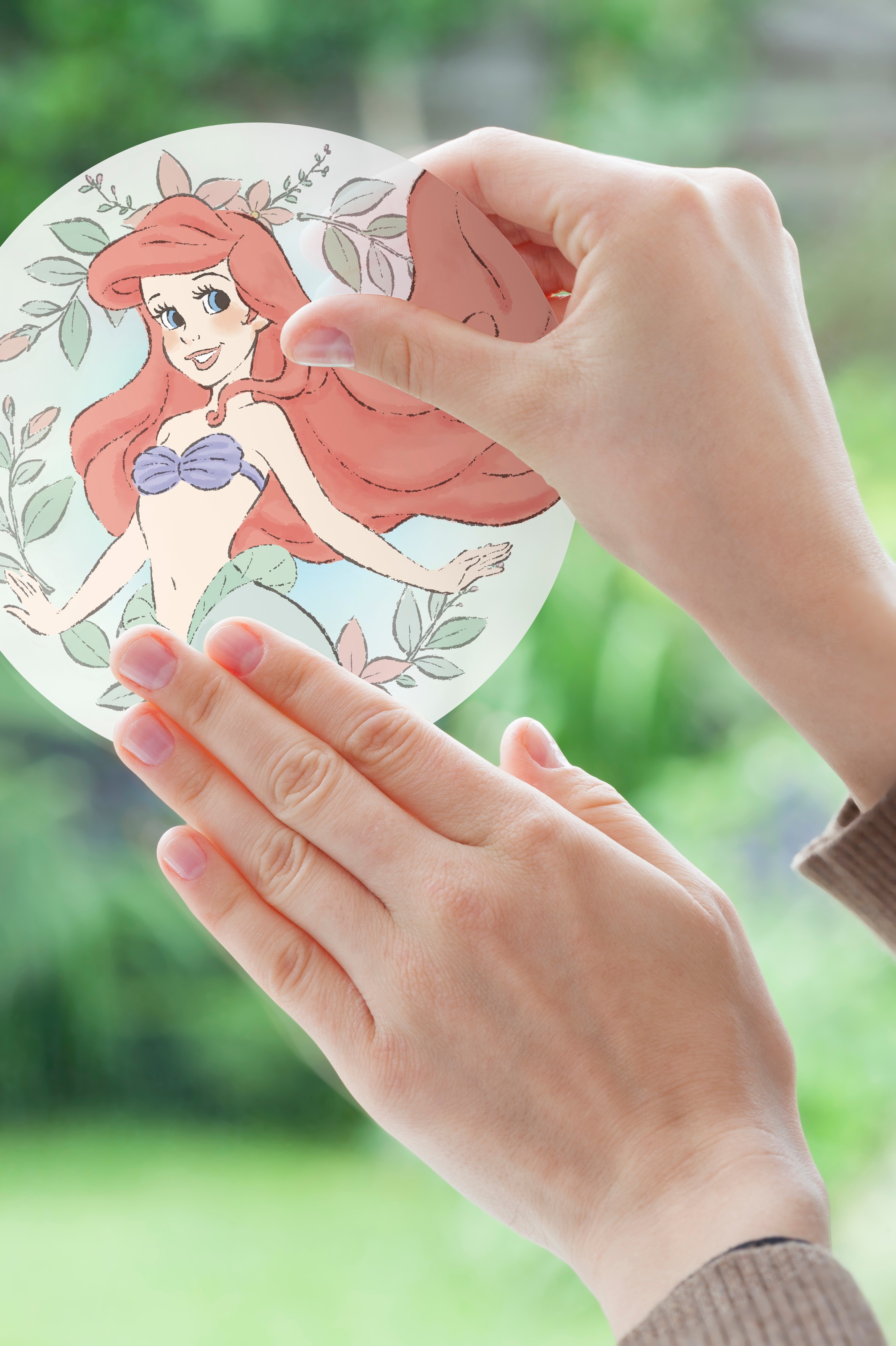 Komar Fensterbild »Fenstersticker - Princess Kindness - Größe 30 x 30 cm« 34 x 30 cm, 2 Bogen