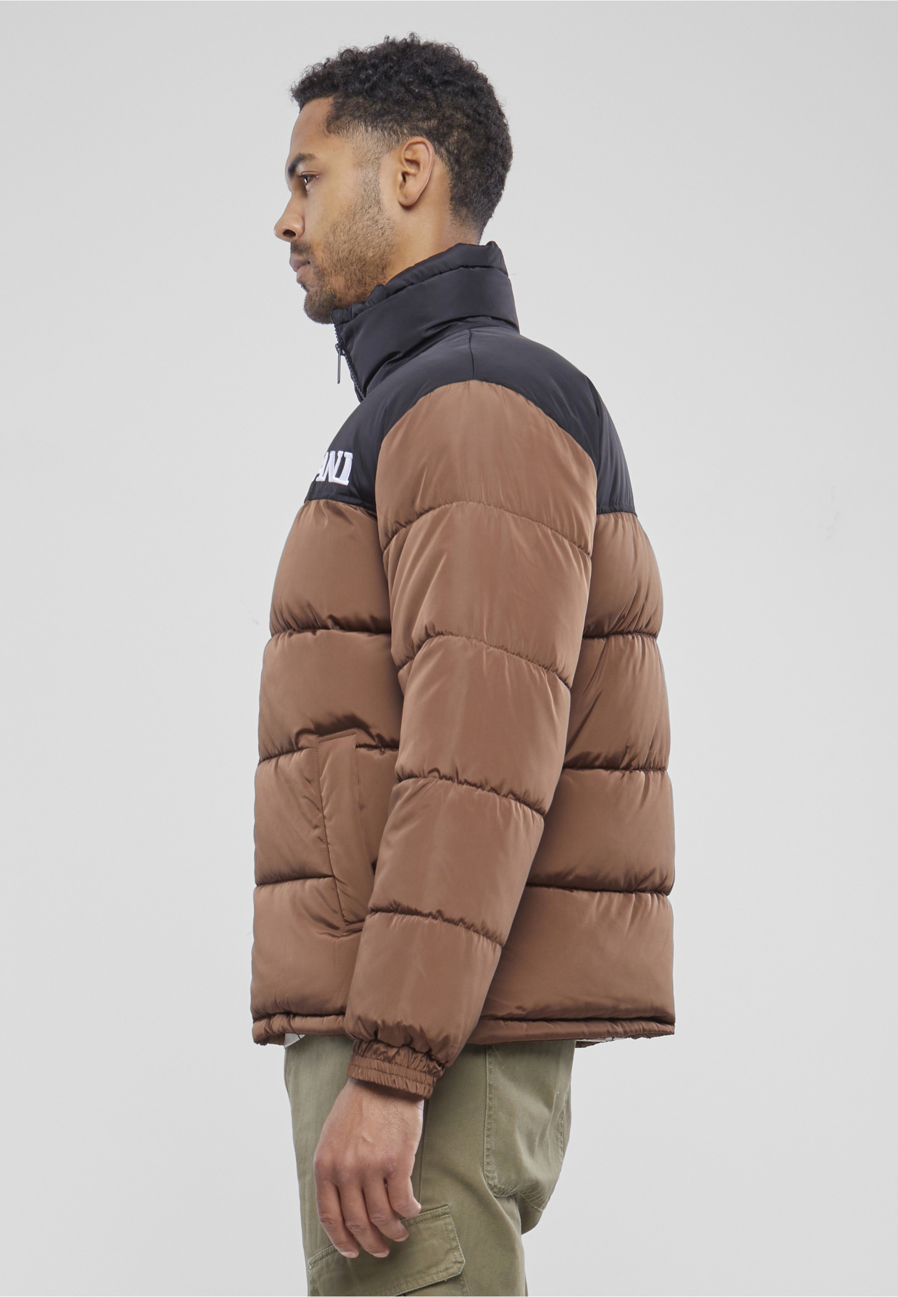 Karl Kani Winterjacke »Karl Kani Damen KM-JK012-022-10 KK Retro Essential Puffer Jacket« 1 Stk. tlg. ohne Kapuze