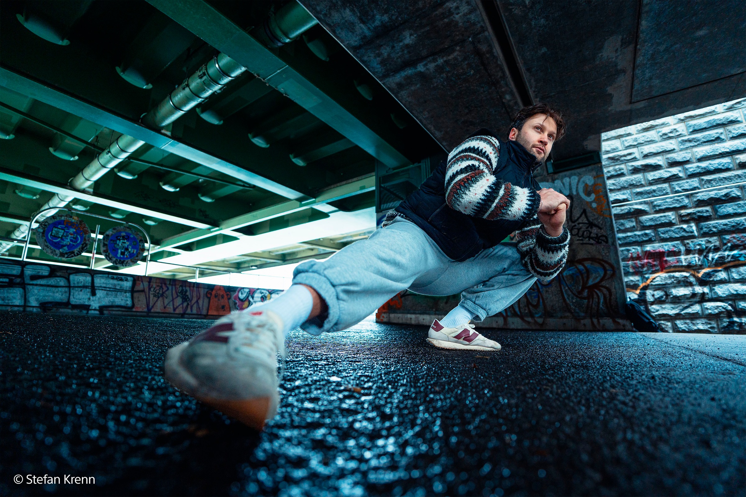 Sony Ultra-Weitwinkelobjektiv »FE 16mm F1.8 G«