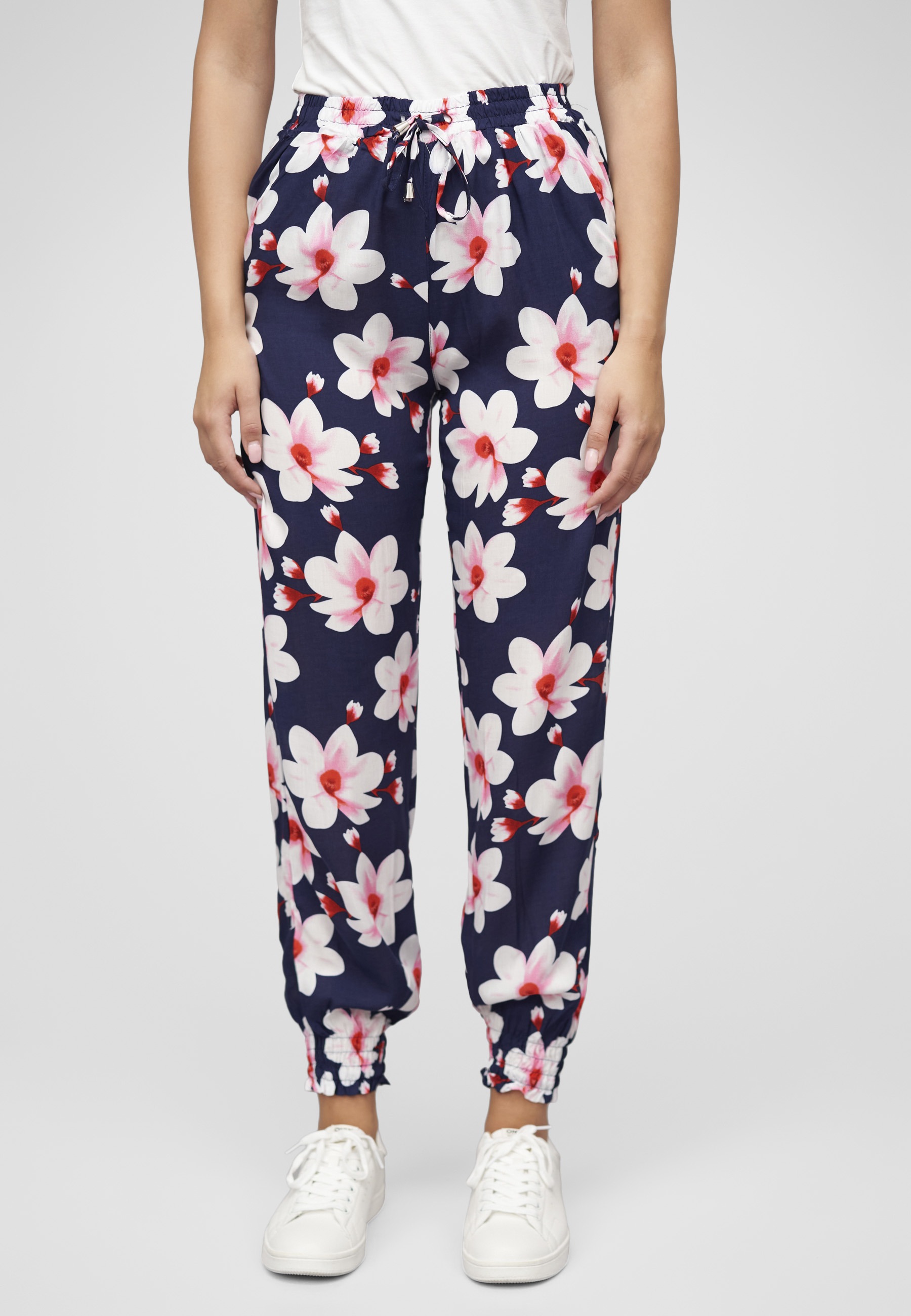 CLOUD 5IVE Stoffhose »CLOUD 5IVE Viskose Hose mit Bündchen 2-Pockets & Big Flowers«