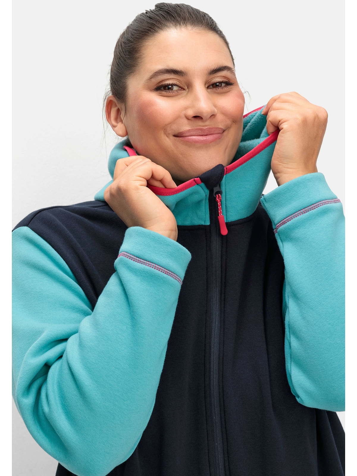 Sheego Strickjacke »Große Größen«, atmungsaktiv und feuchtigkeitsregulierend