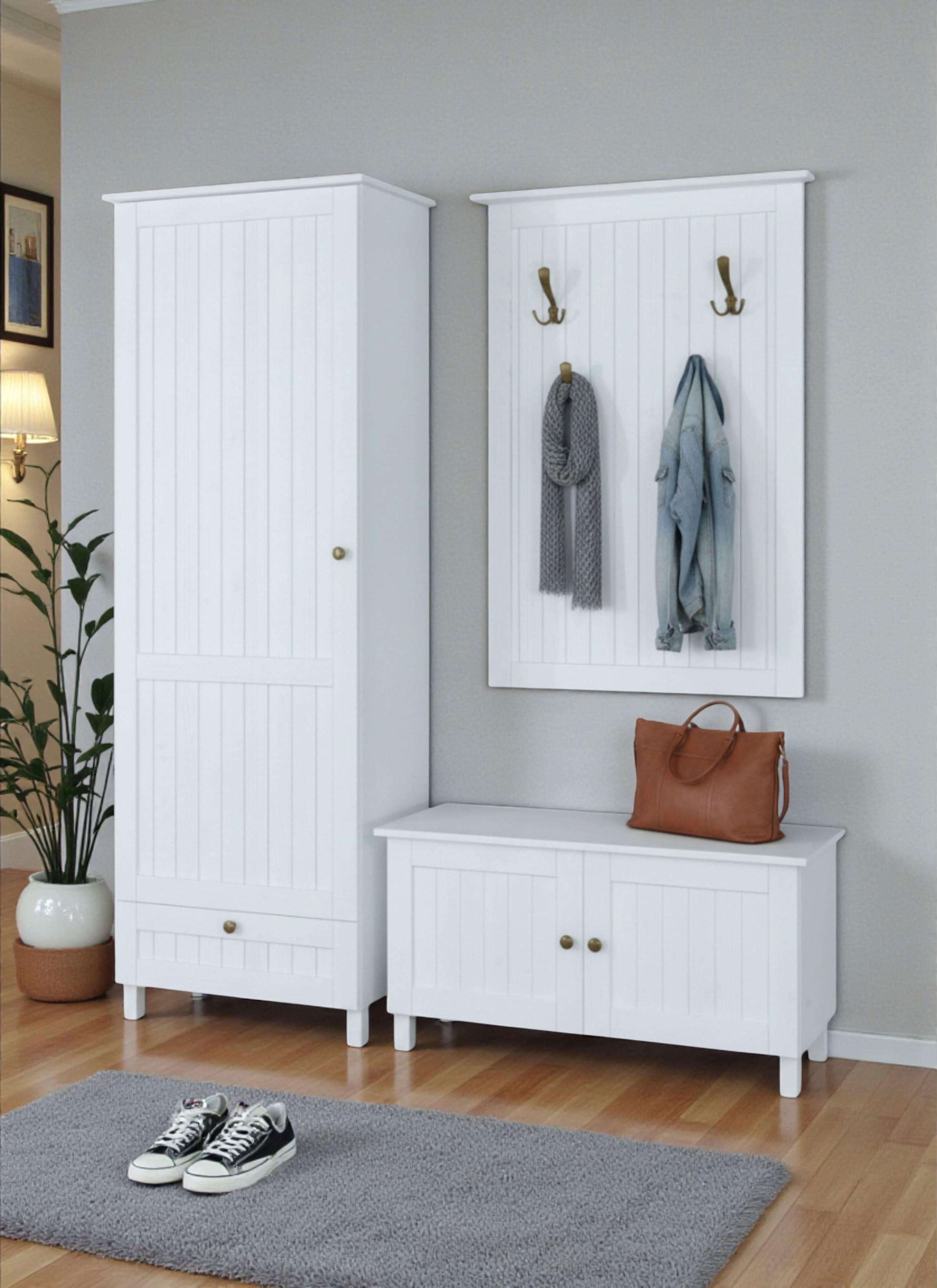 OTTO home Garderobenpaneel »Juventus« 1 Stk. tlg. aus massiver Kiefer, 4 Doppelhaken