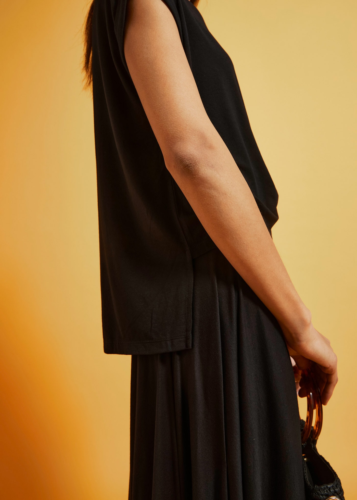 bonprix Oversize-Shirt »Oversize-Shirt aus fließender Viskose« oversize Passform, Kurzarm, für warme Tage, aus Viskose