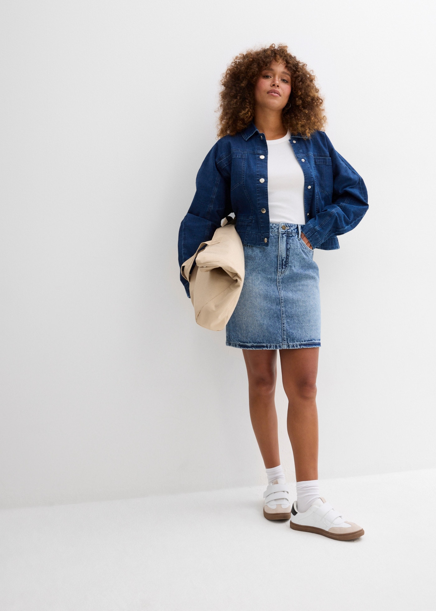 bonprix Jeansrock regular fit, mit hinterem Schlitz, aus Baumwolle