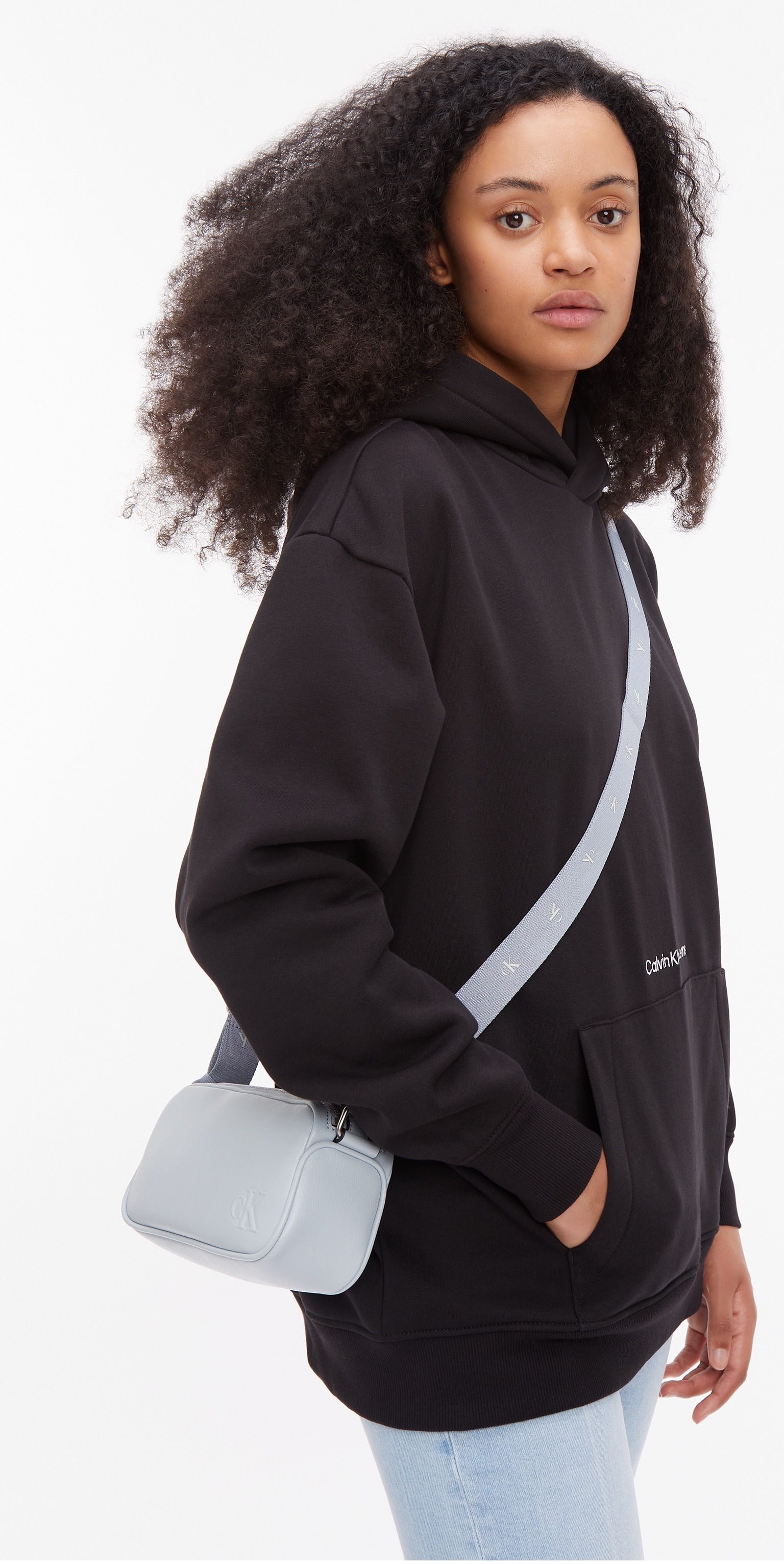 Calvin Klein Jeans Mini Bag »ULTRALIGHT DBLZIPCAMERA BAG21 PU«, Handtasche Damen Umhängetasche Tasche Damen Recycelte Materialien