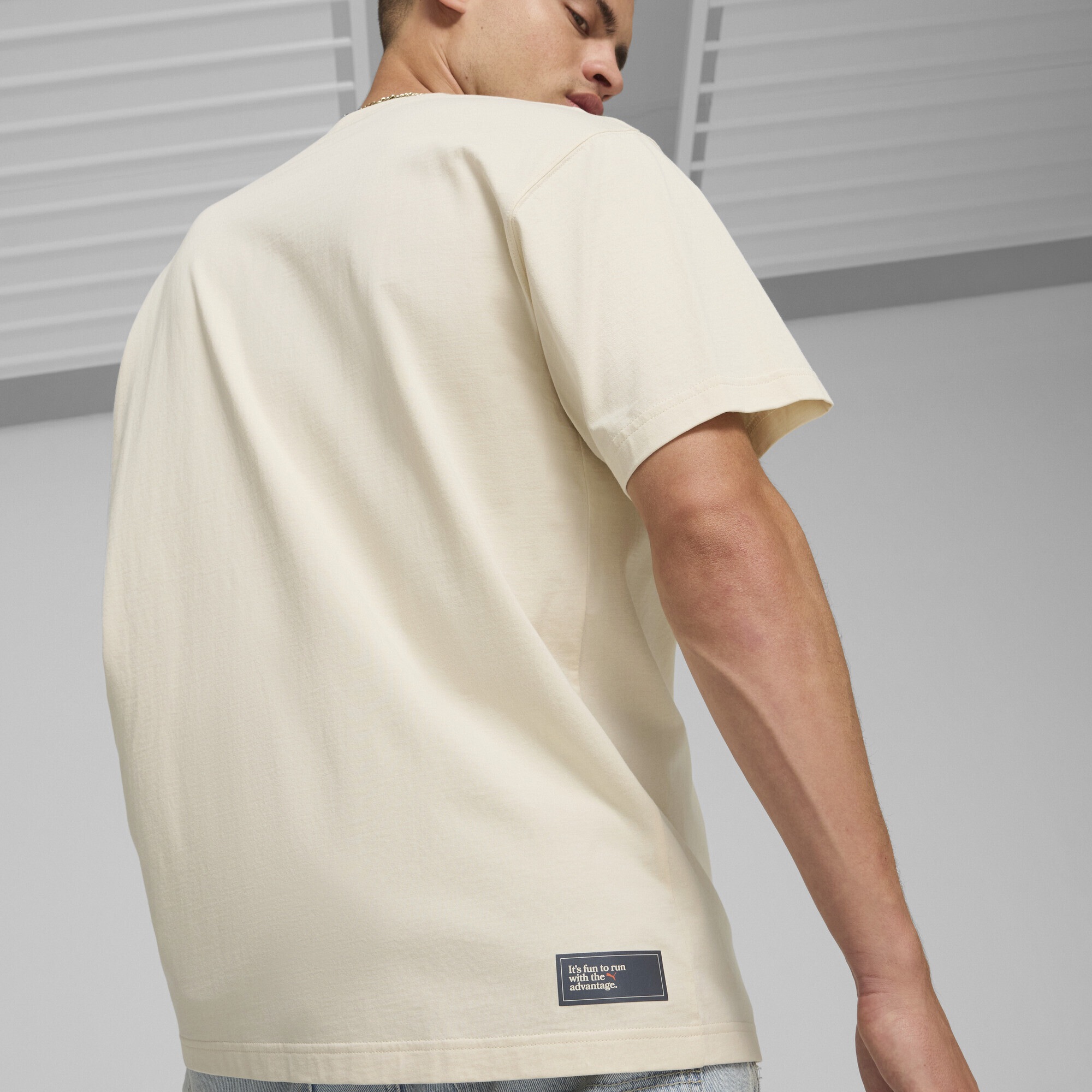 PUMA T-Shirt »CLUB DE COURSE Graphic T-Shirt Erwachsene«