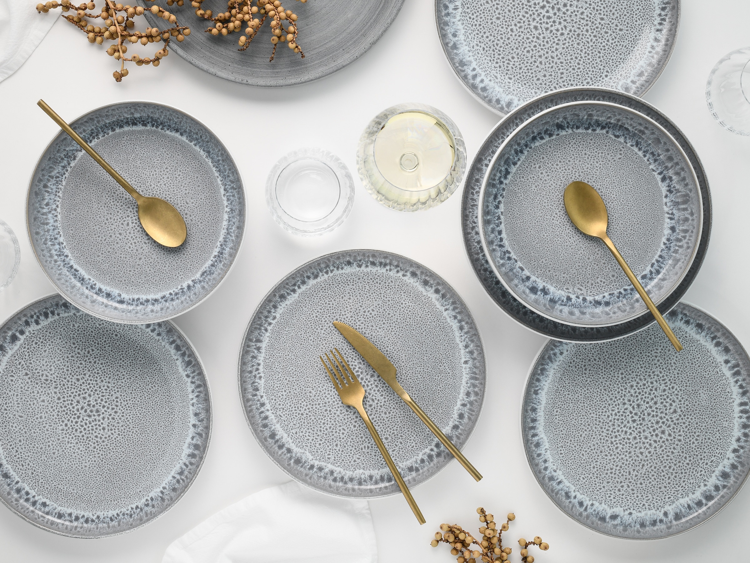 OTTO home Tafelservice »Teller Set, modernes Geschirr-Set, Service Lykk« hohe Haltbarkeit, spülmaschinen- & mikrowellengeeignet, Reaktivglasur