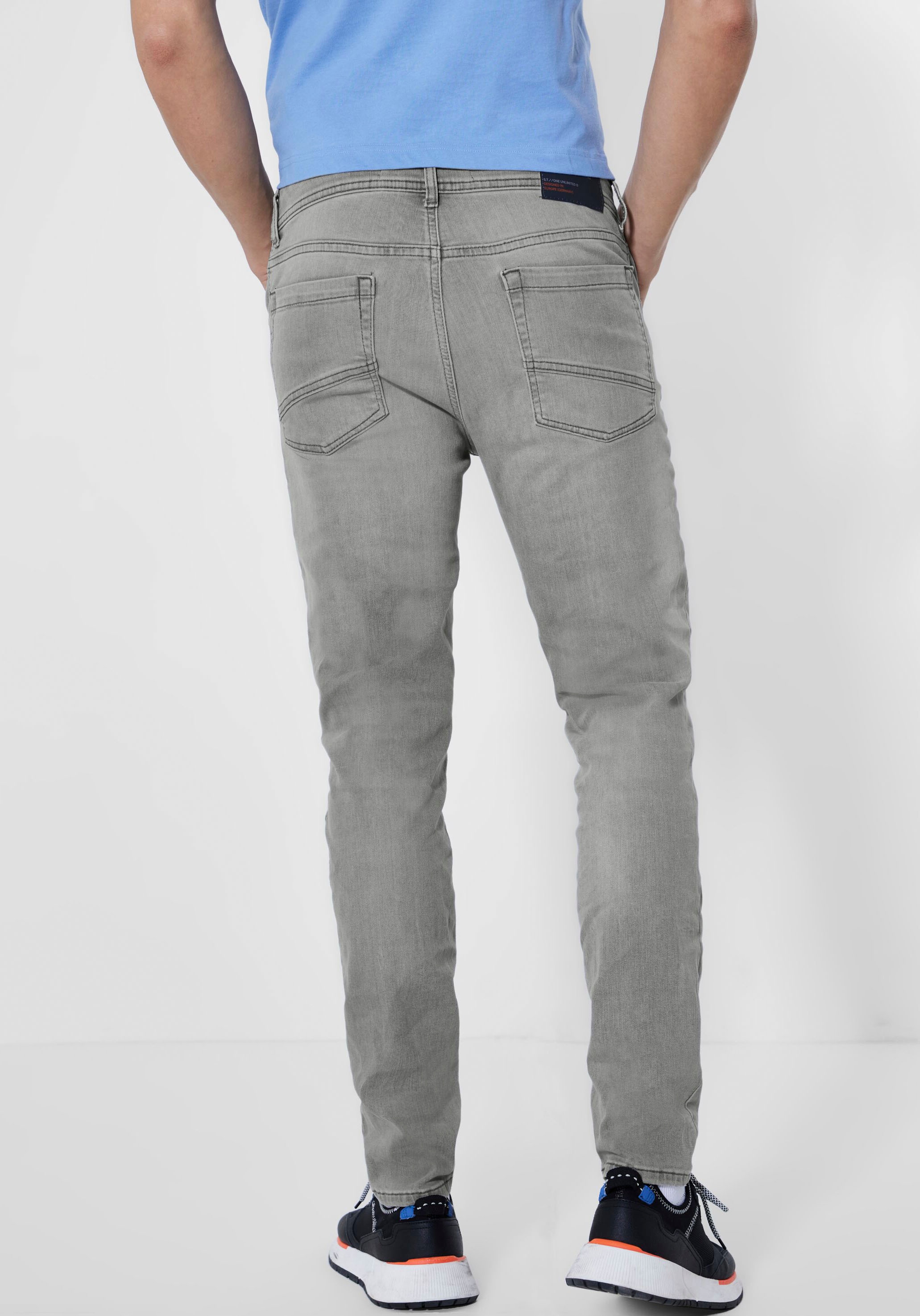 in MEN ONE | Waschung Slim-fit-Jeans, STREET BAUR grauer
