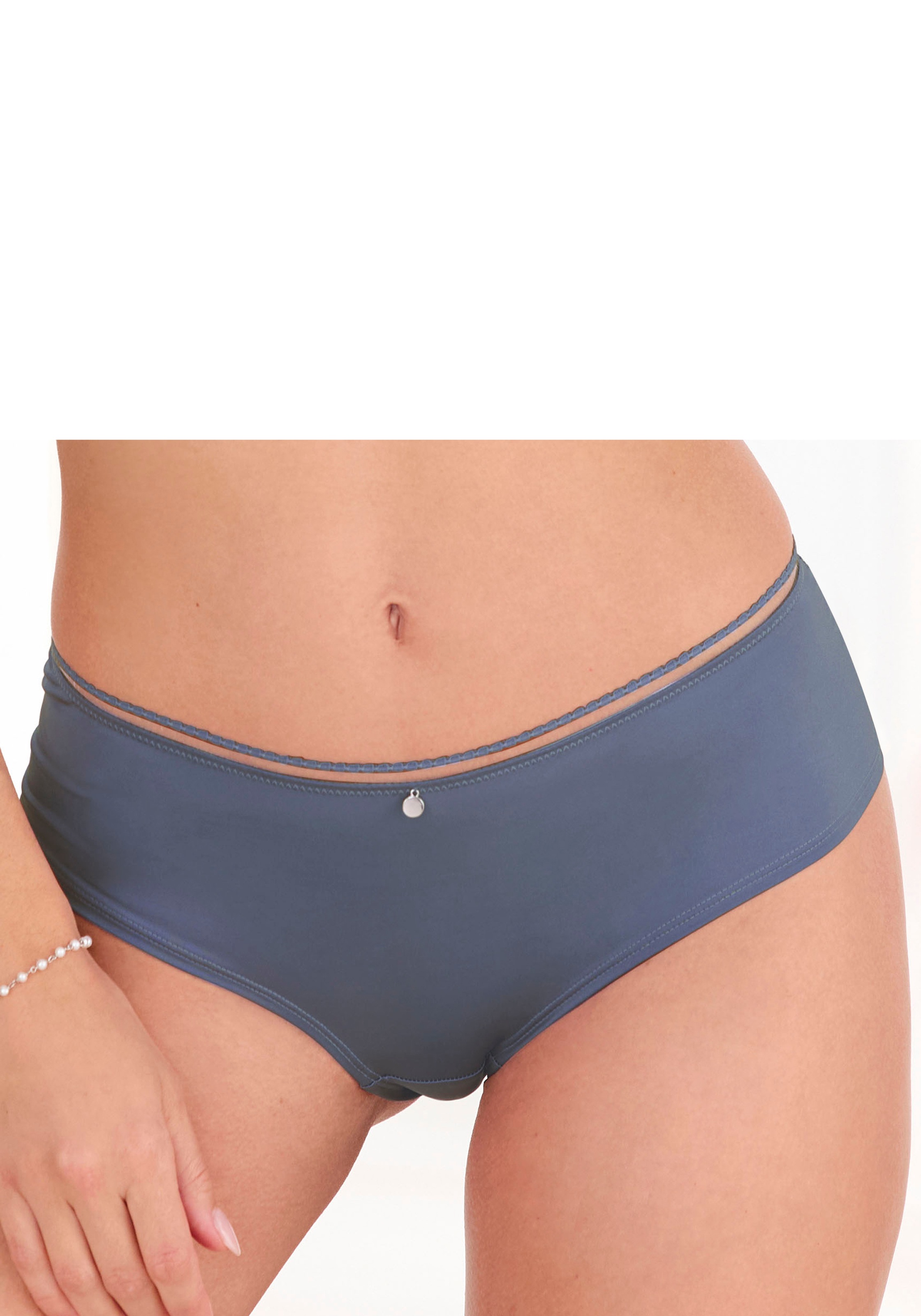 s.Oliver Panty "Pauline" aus feiner Spitze und weichem Microtouch-Material