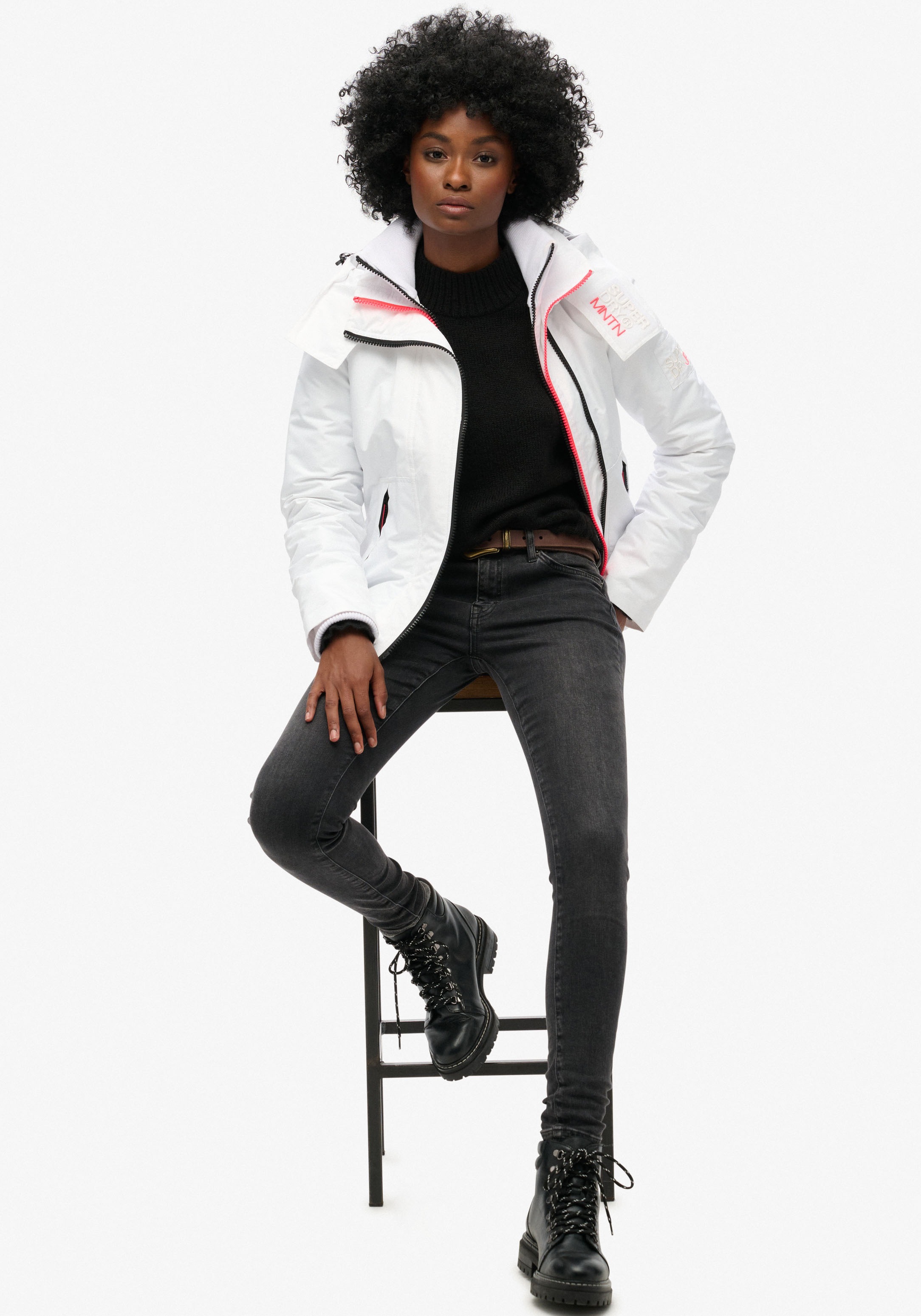 Superdry Outdoorjacke »HOODED MTN WINDBREAKER JACKET«, mit Kapuze